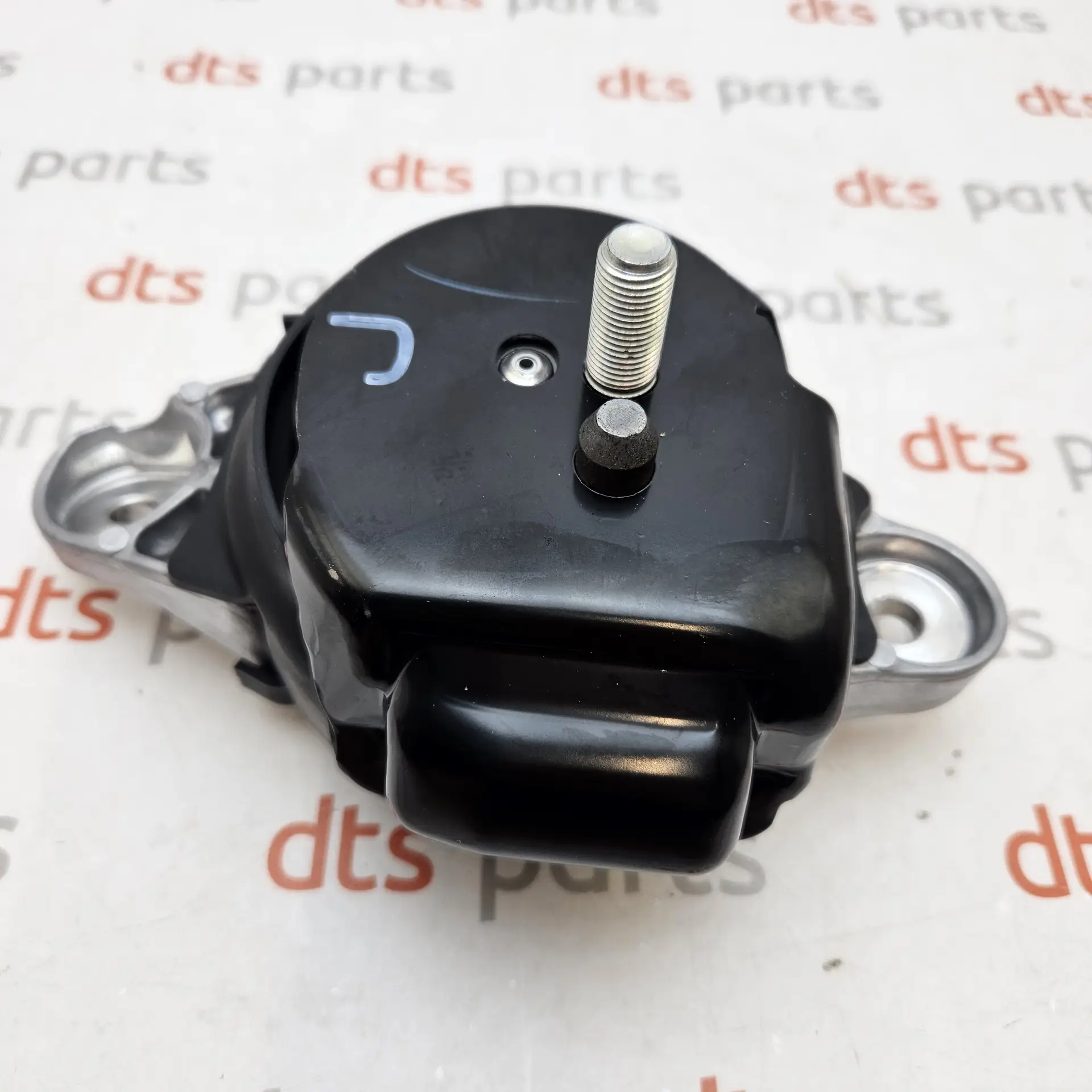 OEM Subaru 41020AN000 – Front right engine mount