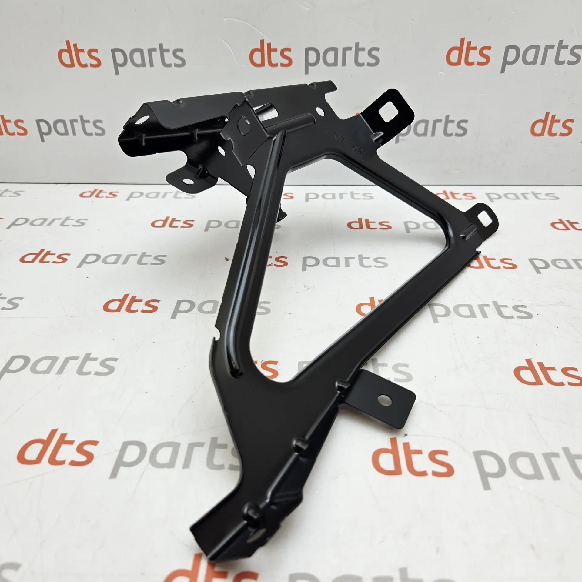 OEM BMW 41357207186 – Fender mount bracket BMW 7