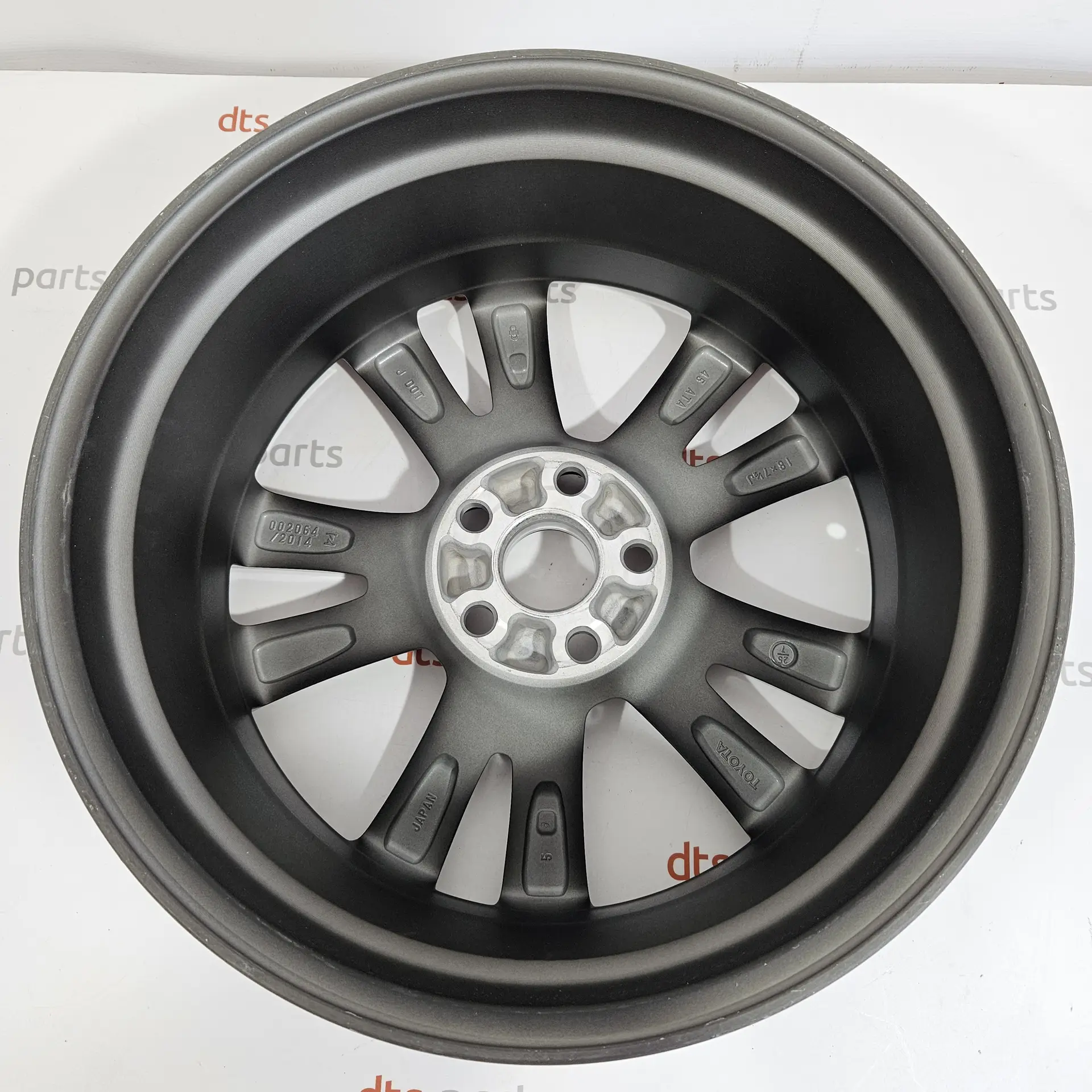 OEM Toyota 4261142561 – Front or rear alloy wheel rim 18-inch