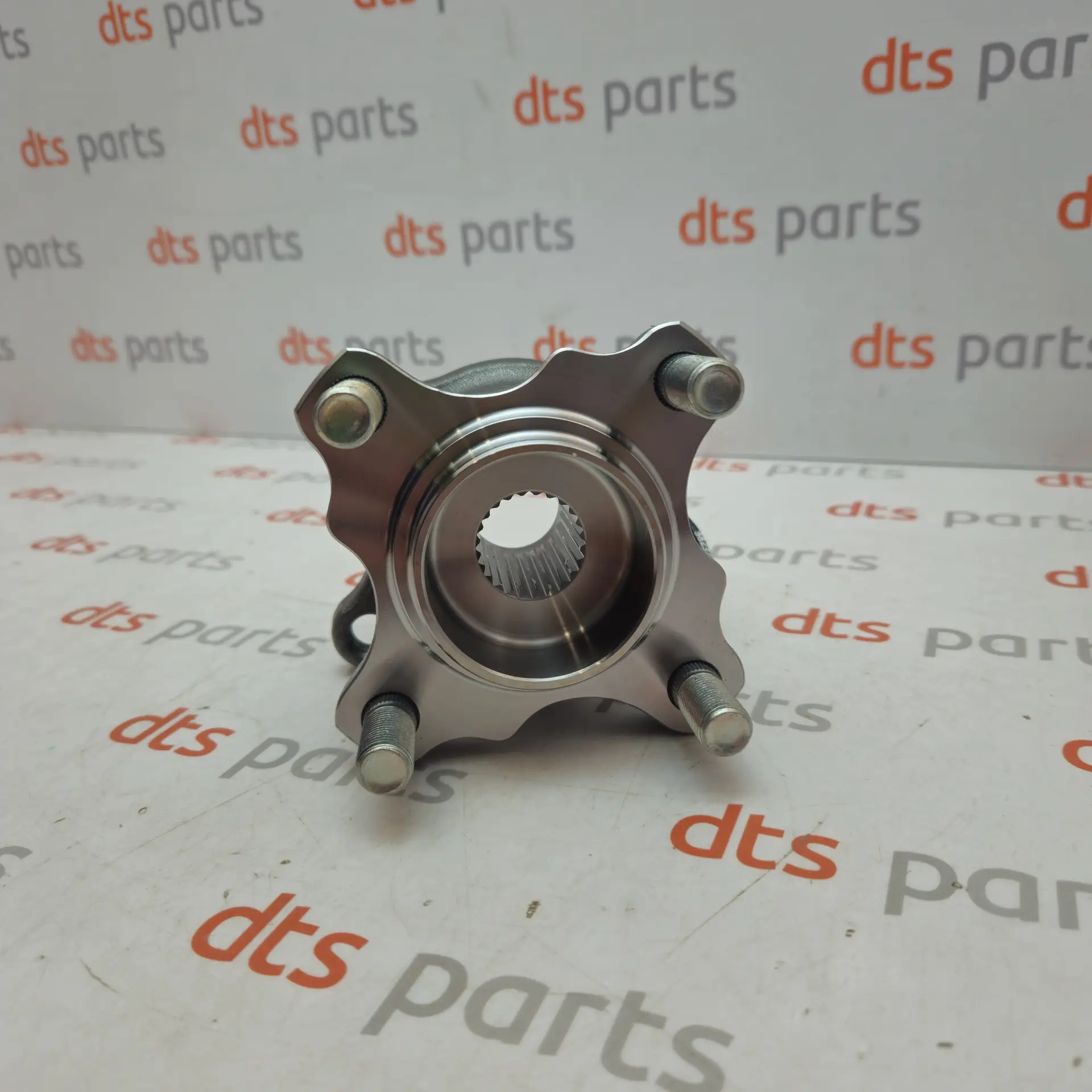 OEM Suzuki 4340252RR0 – Rear wheel hub assembly
