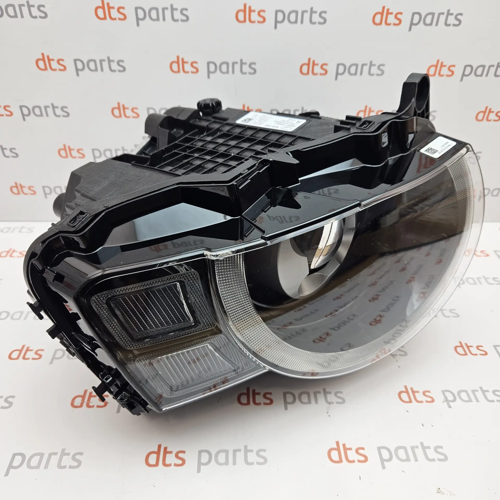 OEM Land Rover 451123461 – Front right LED headlight assembly