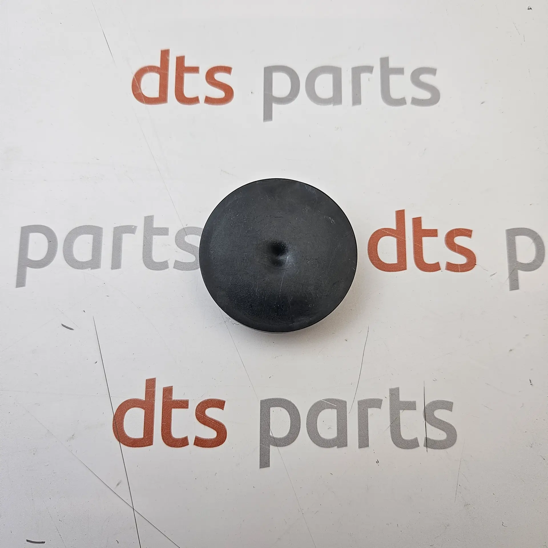 OEM Toyota 482520K040 – Rear spring upper rubber insulator