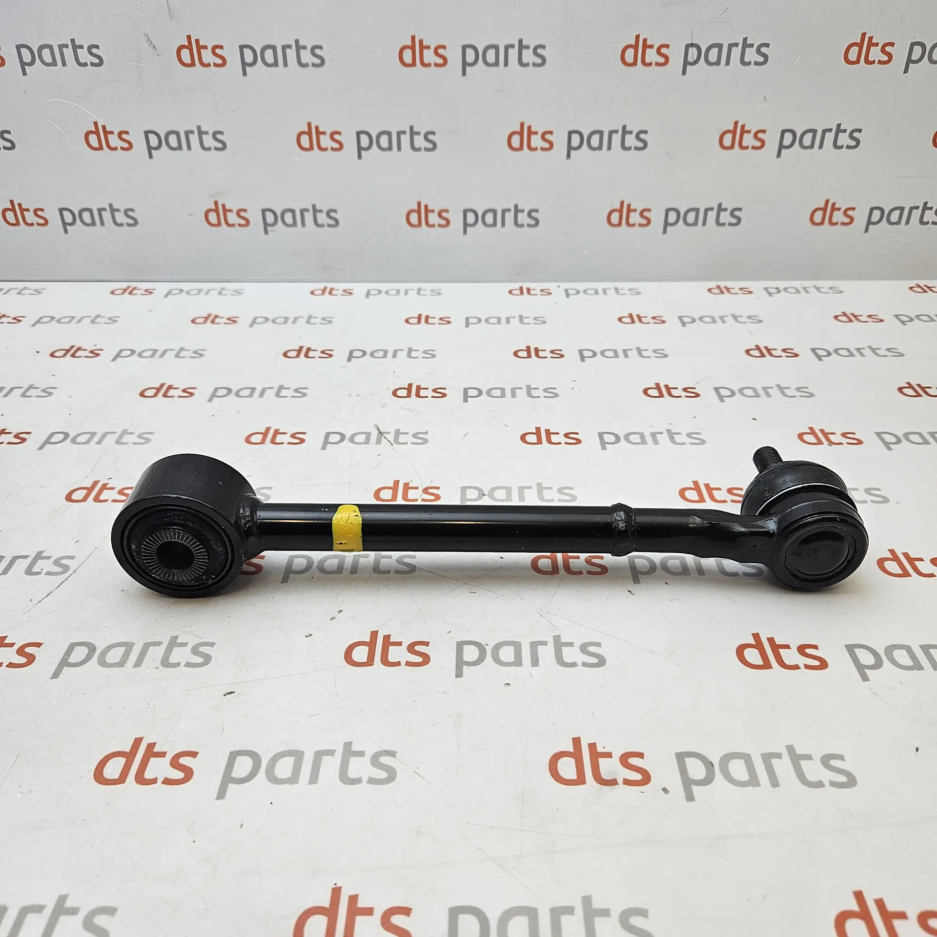 OEM Toyota 4871042030 – Rear Suspension Control Arm Assembly