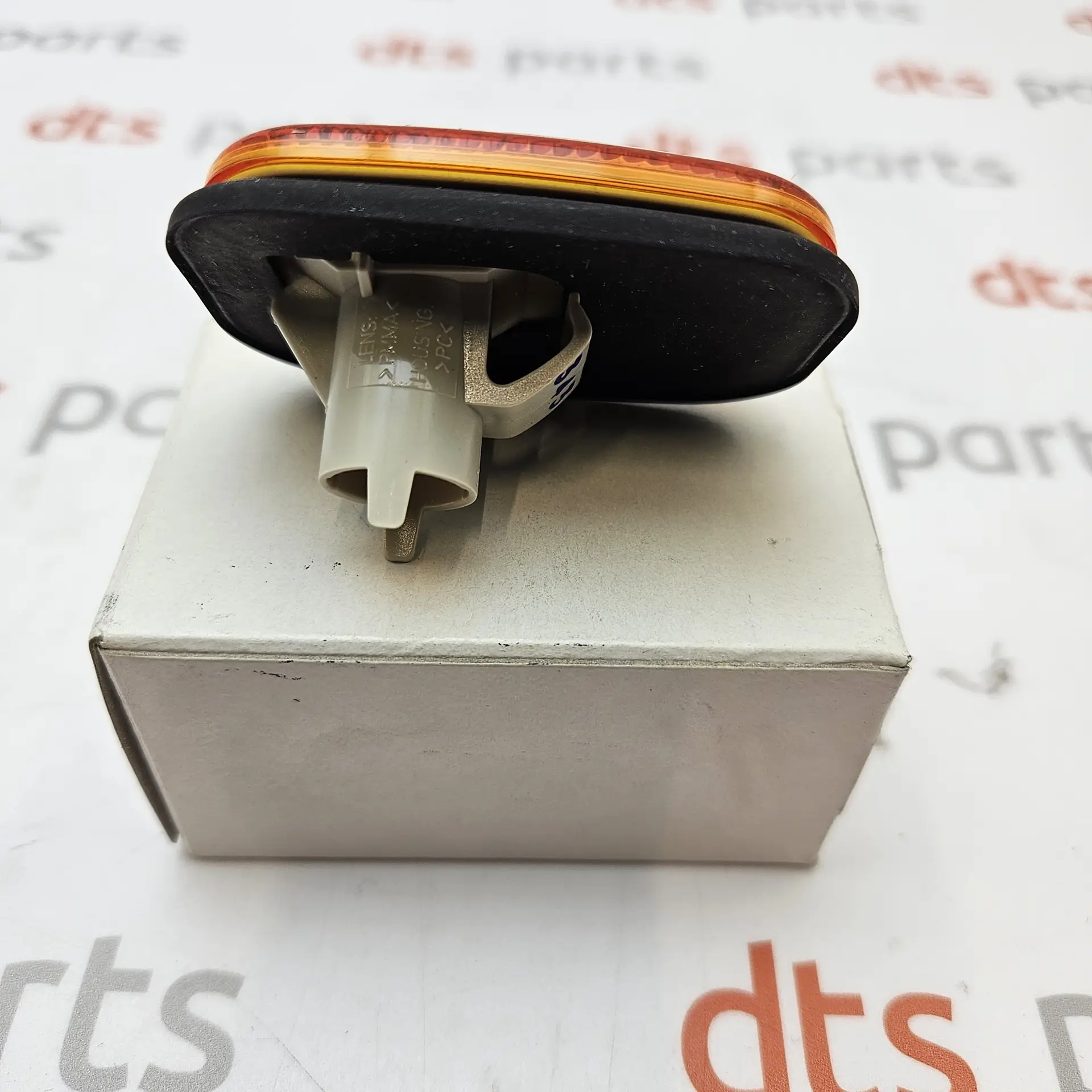 OEM VAG 4D0949127A – Turn signal indicator