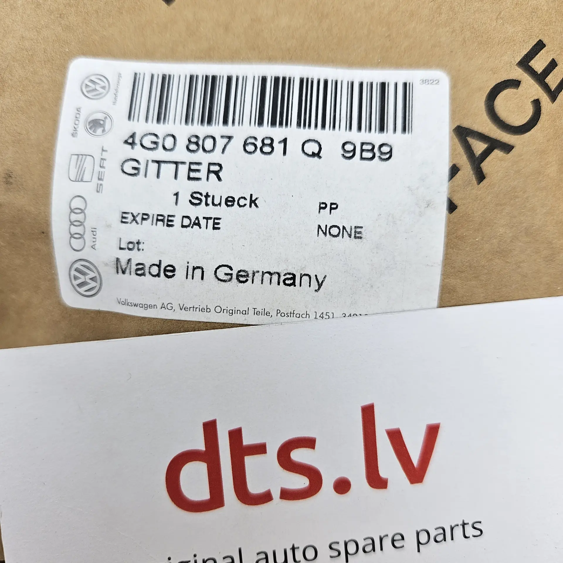 OEM Audi 4G0807681Q9B9 – Front left lower bumper air intake grille/ fog light trim cover