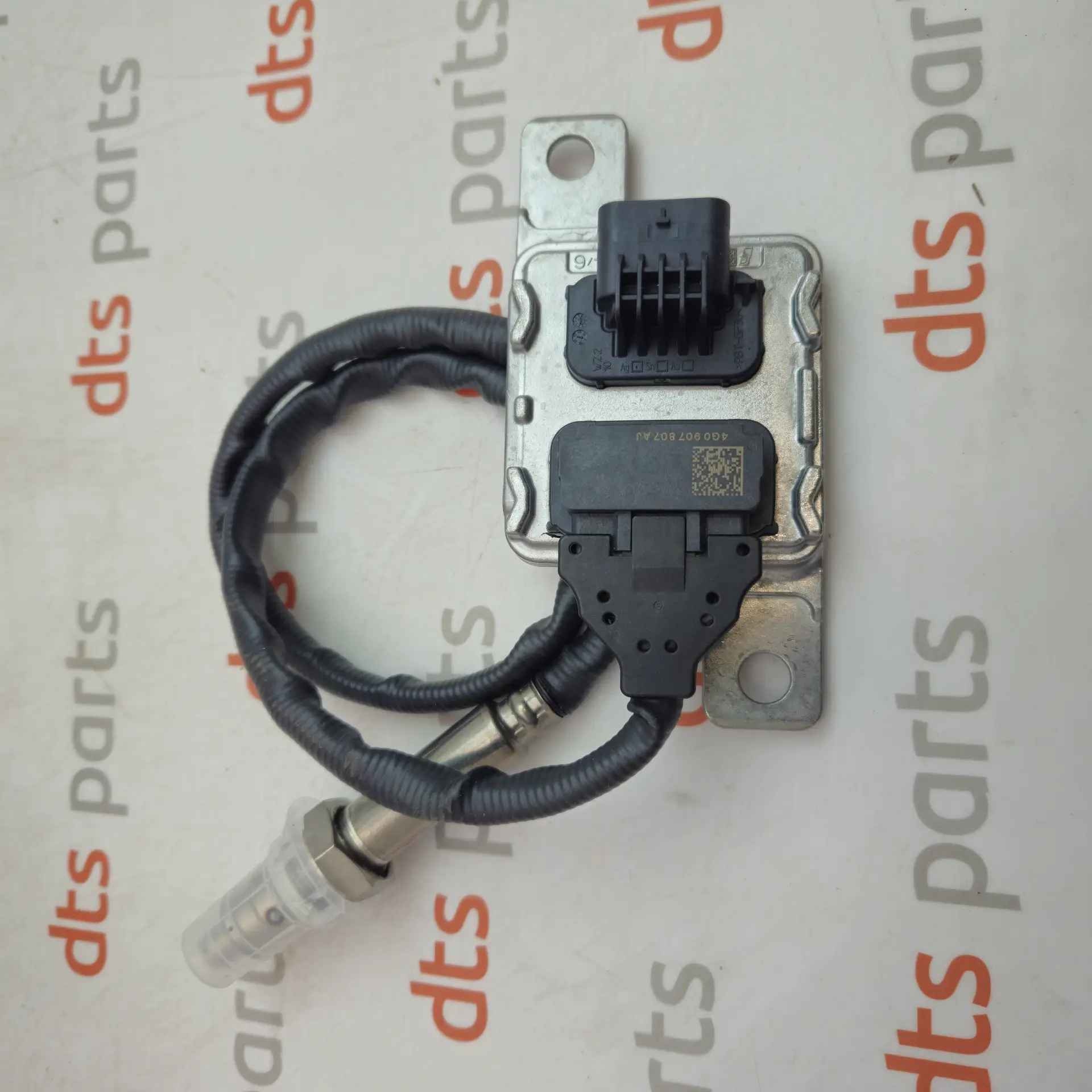 OEM VAG 4G0907807AJ – NOx (Nitrogen Oxide) sensor module