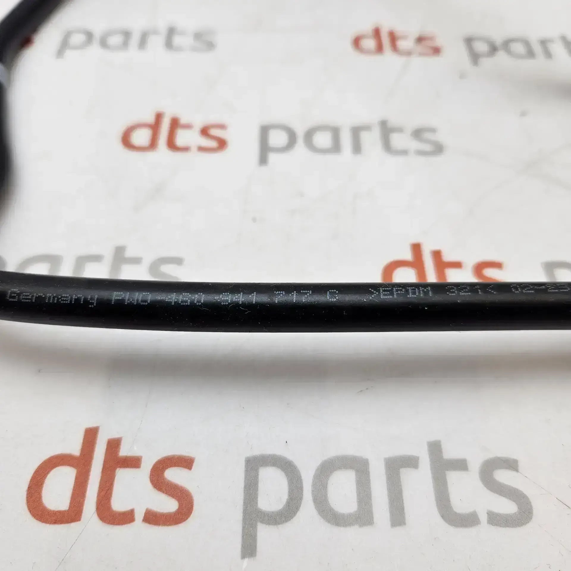 OEM VAG 4G0941717C – Front left led headlight vent hose