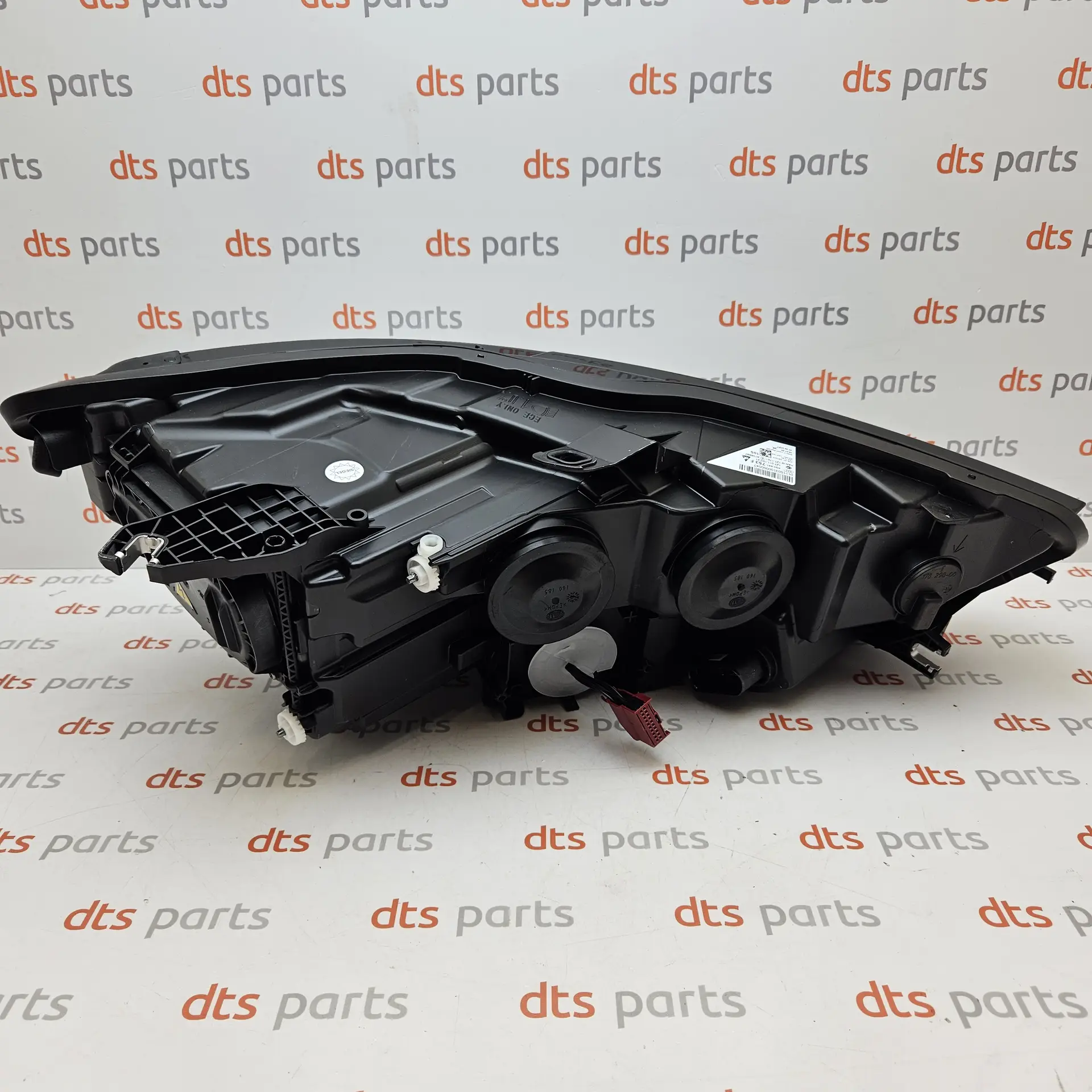 OEM VAG 4G0941753F – Left headlight