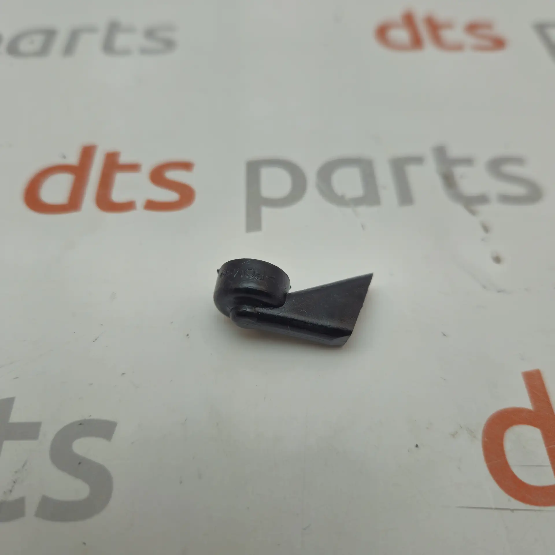 OEM VAG 4G9955985A – Rear window washer spray nozzle