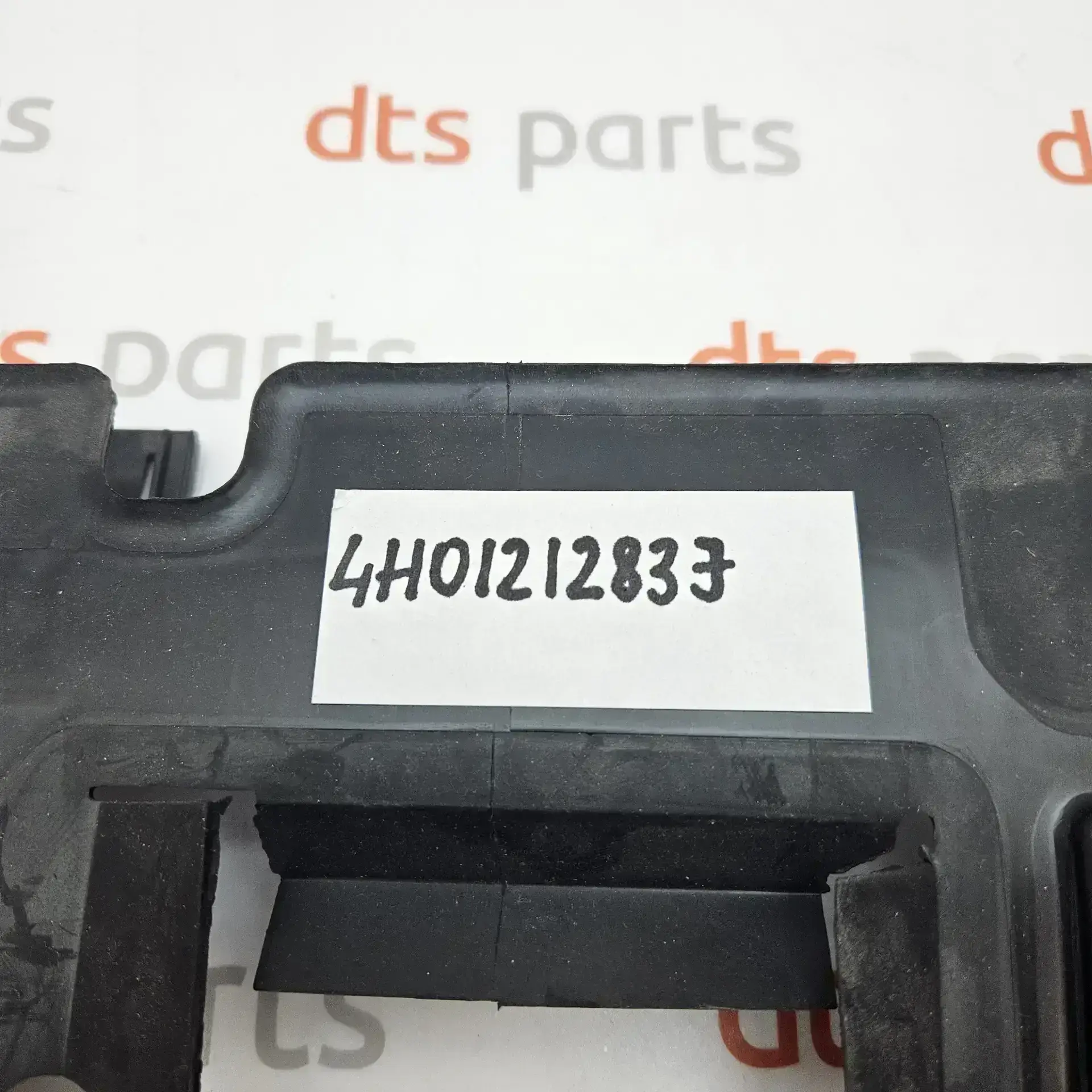 OEM VAG 4H0121283J – Air guide