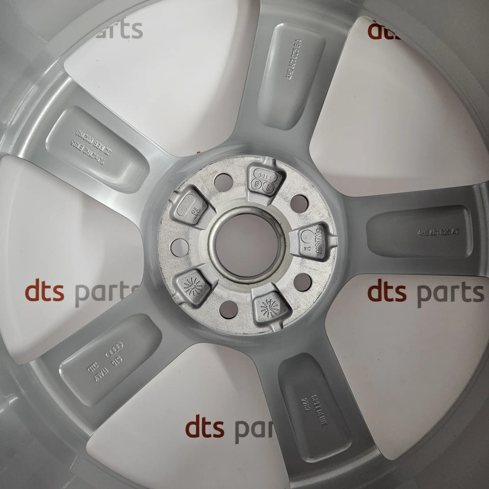 OEM VAG 4H0601025AT – Wheel, alloy. 9 J X 21 H2 ET 35