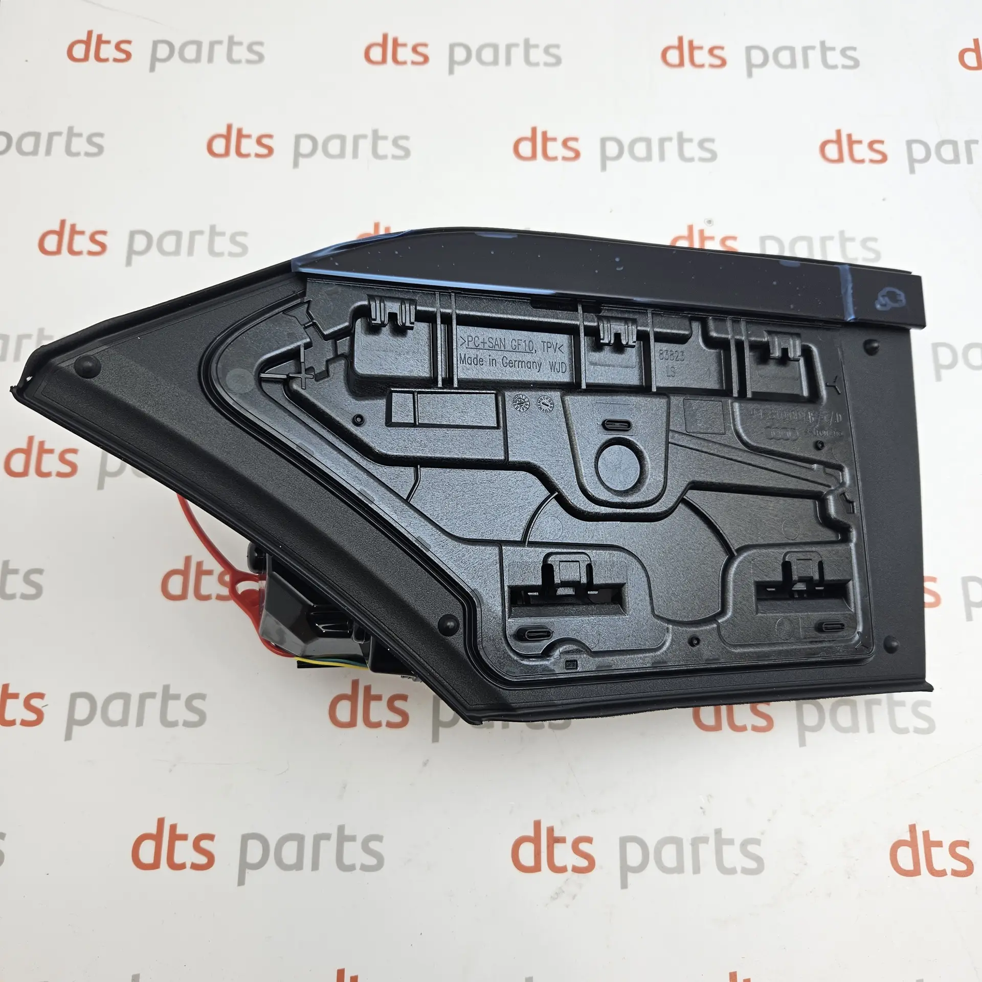 OEM VAG 4KE810001C – Electric drive charge port door motorized flap assembly left-hand side