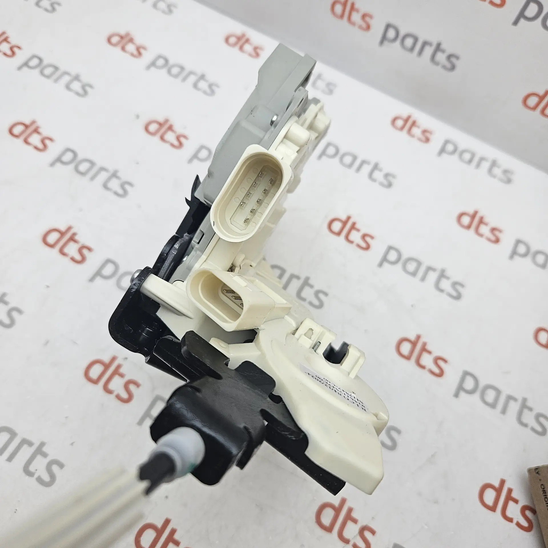 OEM VAG 4M1837015J – Door lock acuator