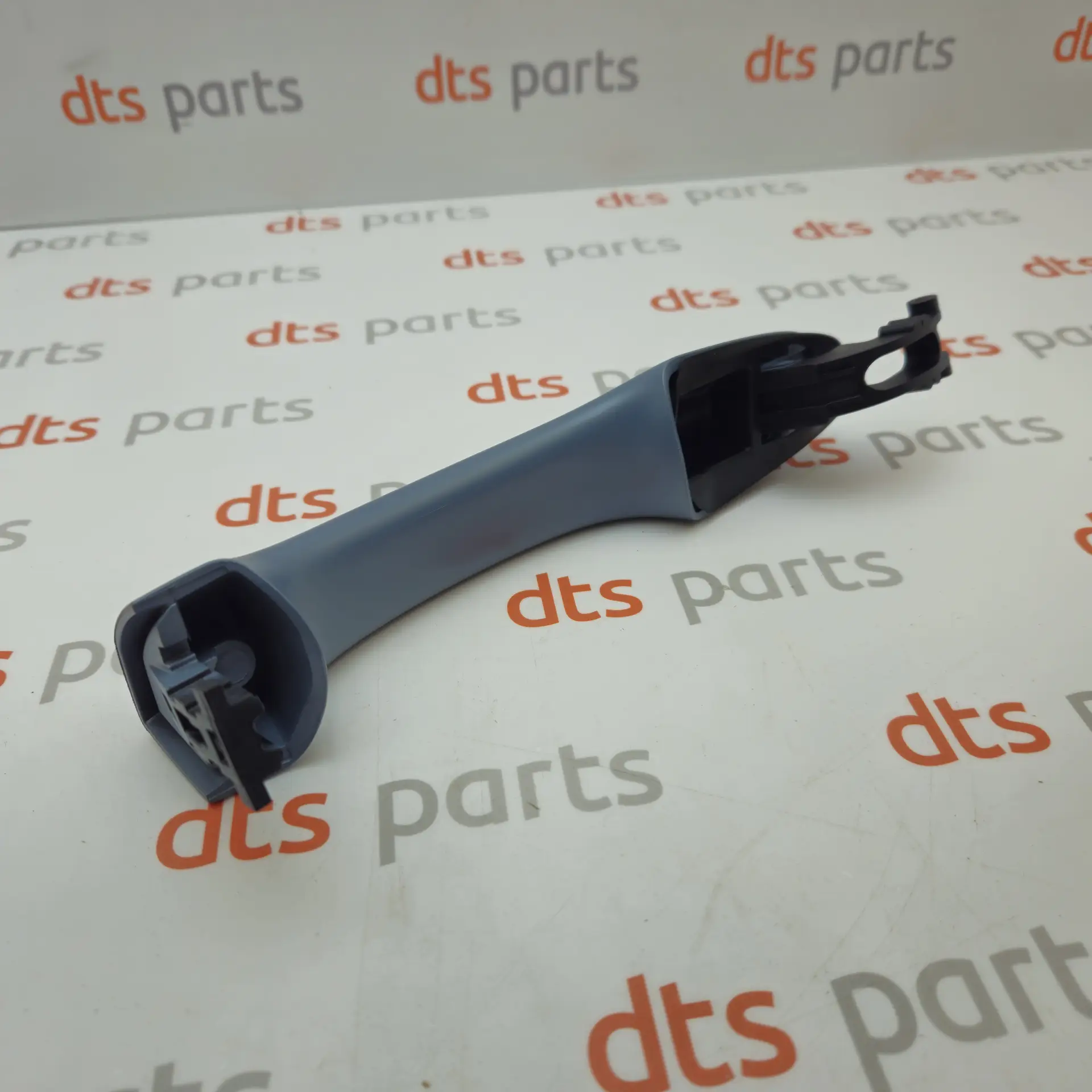 OEM VAG 510837206JGRU – Front right door exterior handle