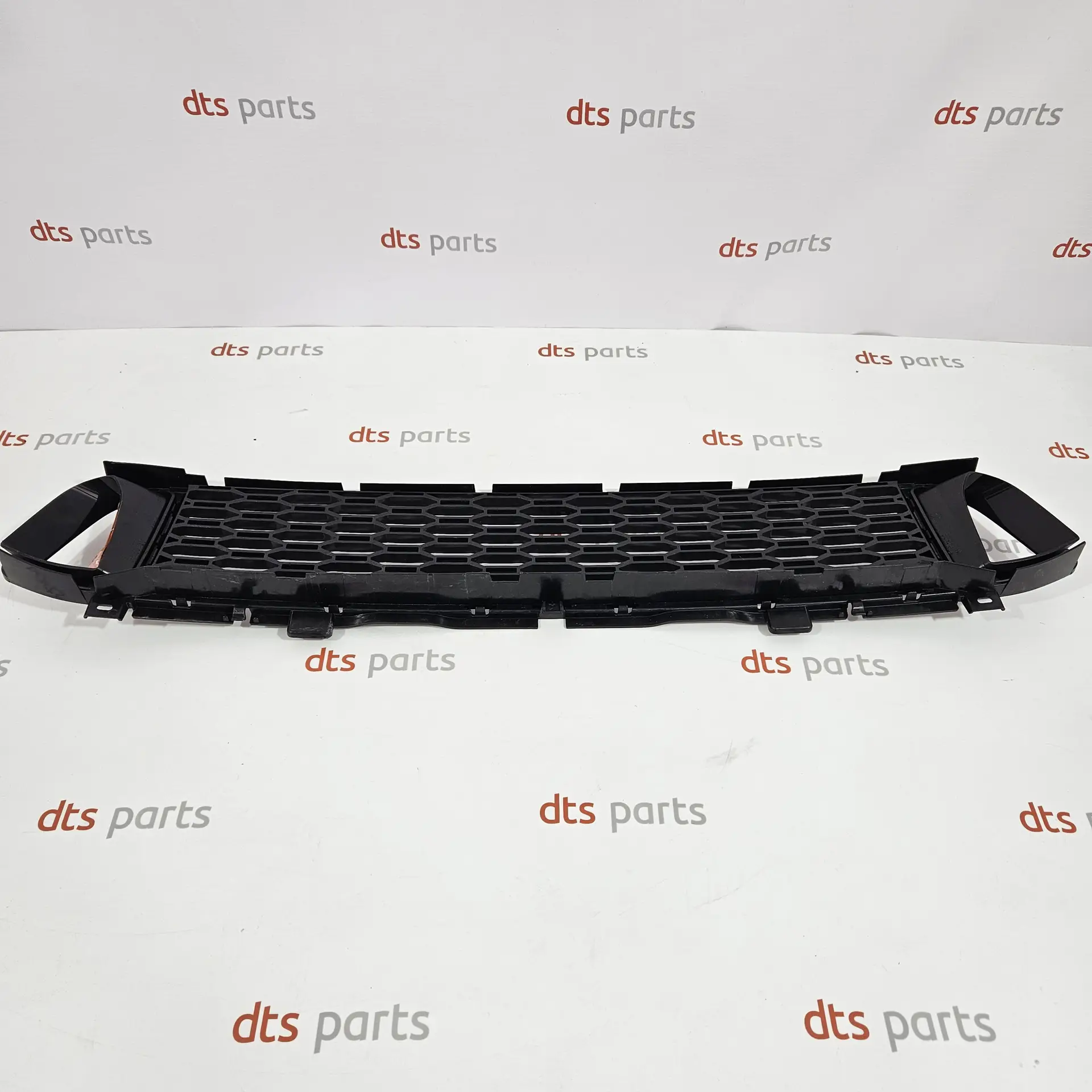 OEM BMW 51118069708 – Front bumper grill cover plate