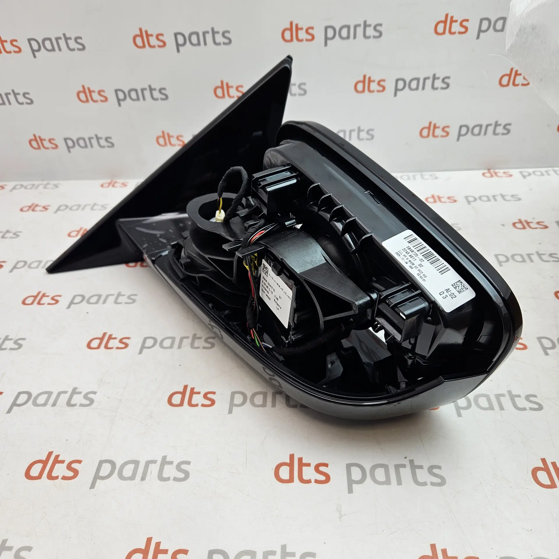 OEM BMW 51165B4B725 – Front left mirror assembly