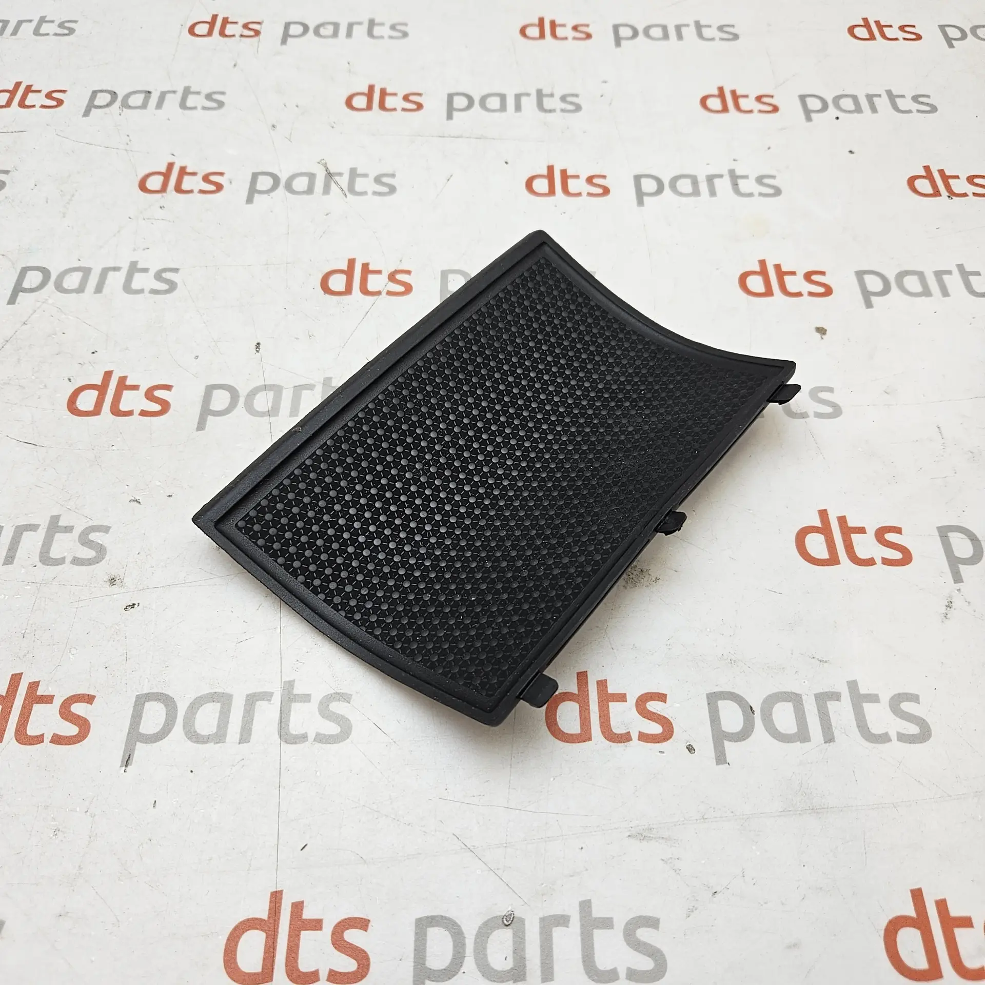 OEM BMW 51166810507 – Center console rear oddments tray rubber mat