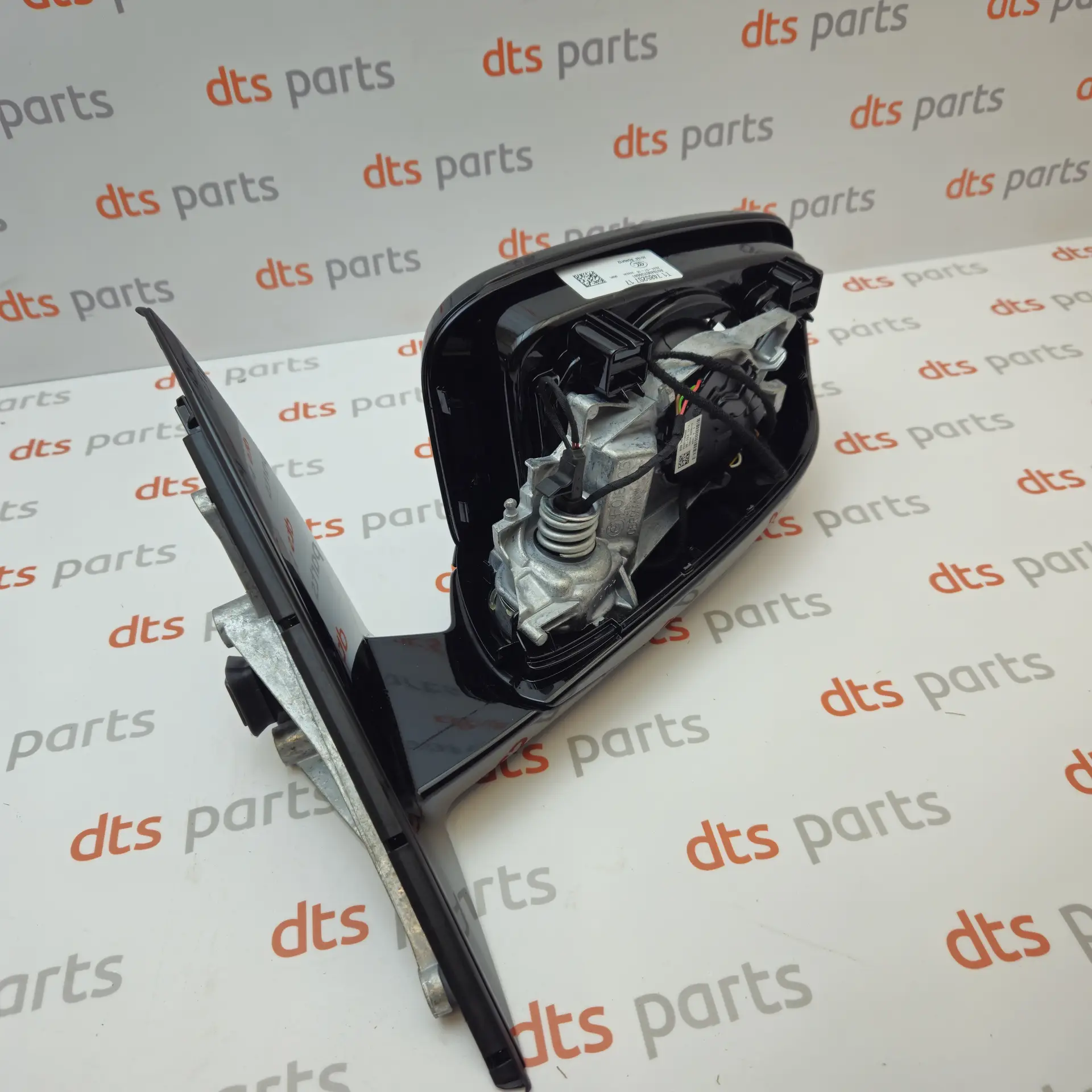 OEM BMW 51167485207 – Left rear view mirror housing (shadow-line)