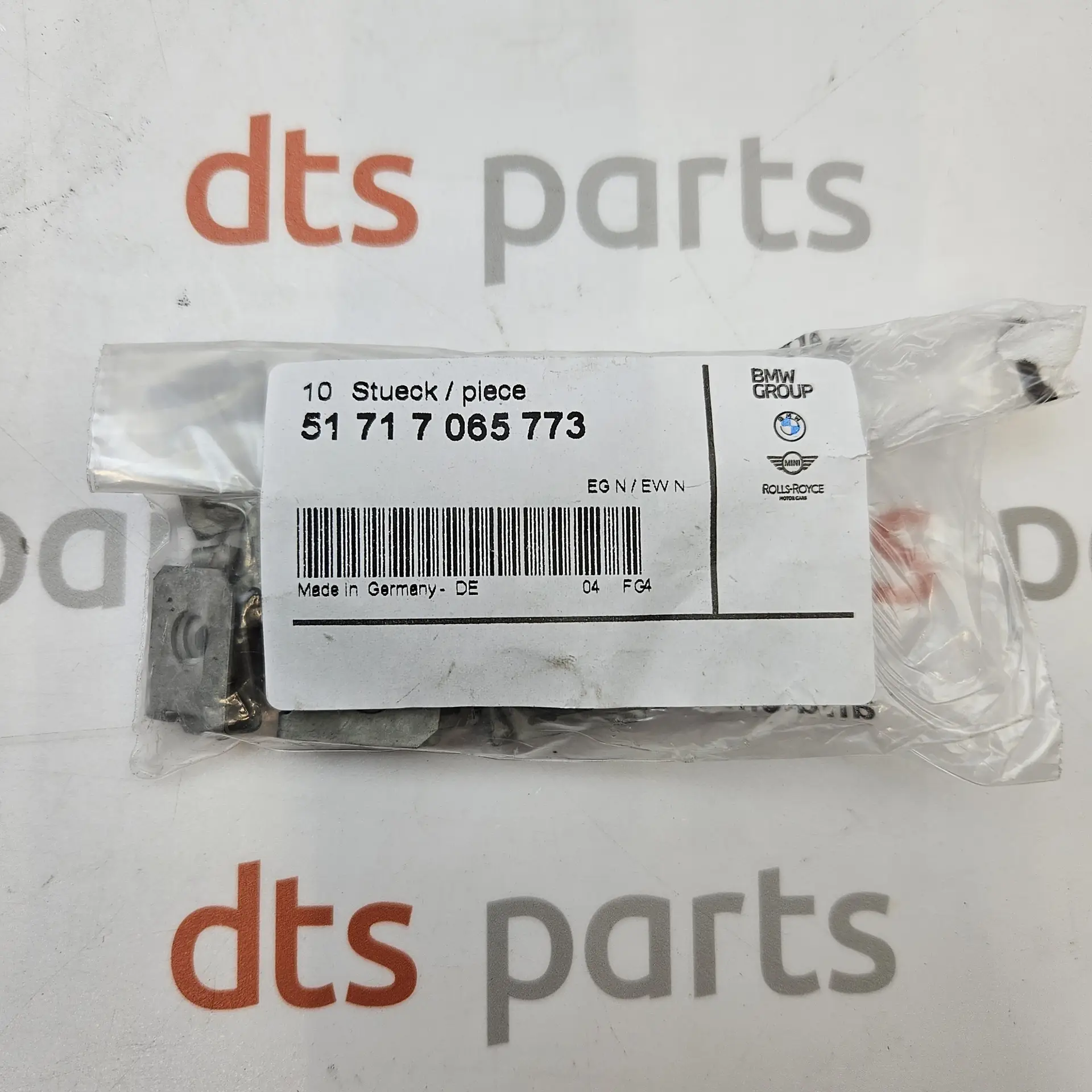 OEM BMW 51717065773 – C-Clip Nut