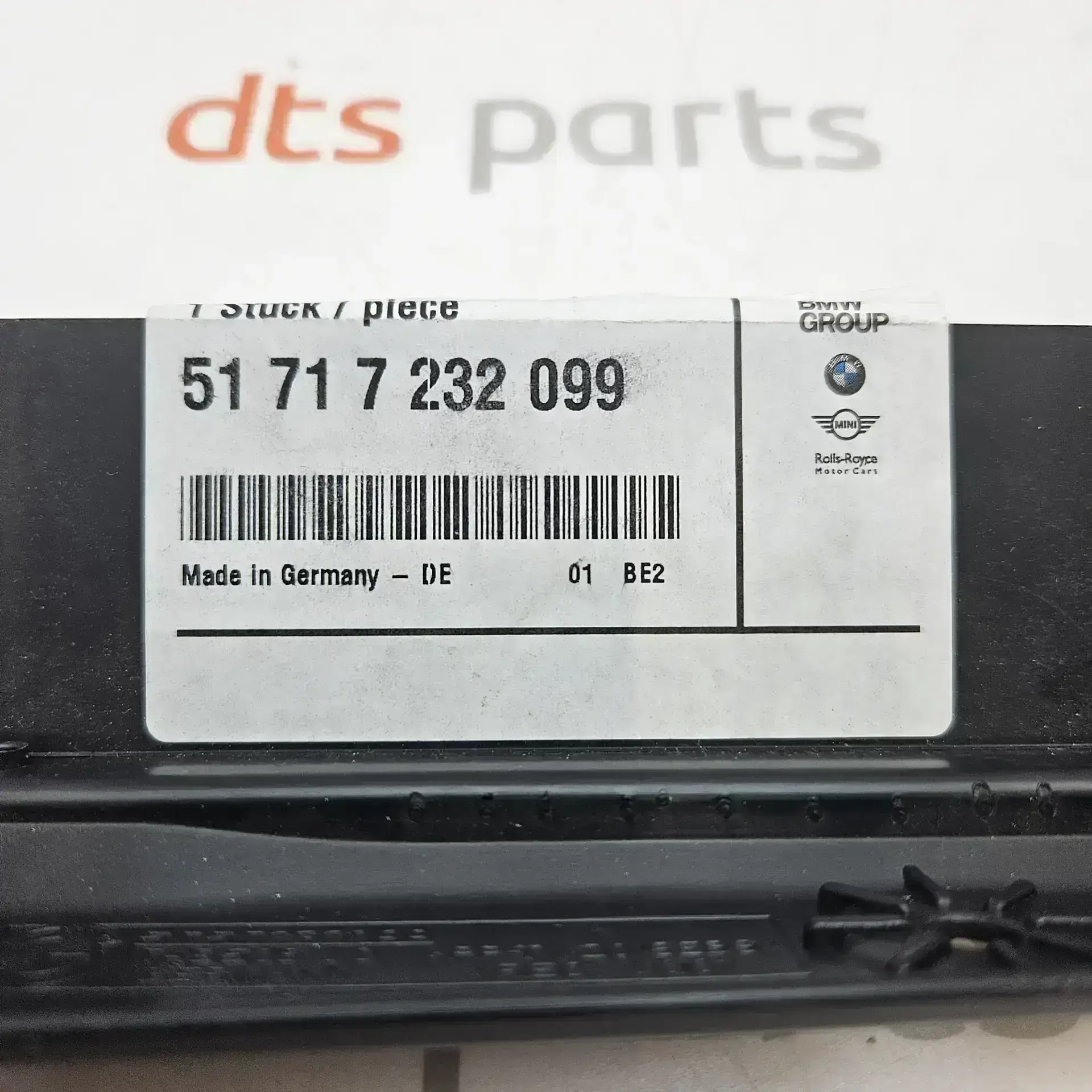 OEM BMW 51717232099 – Left deflector lip