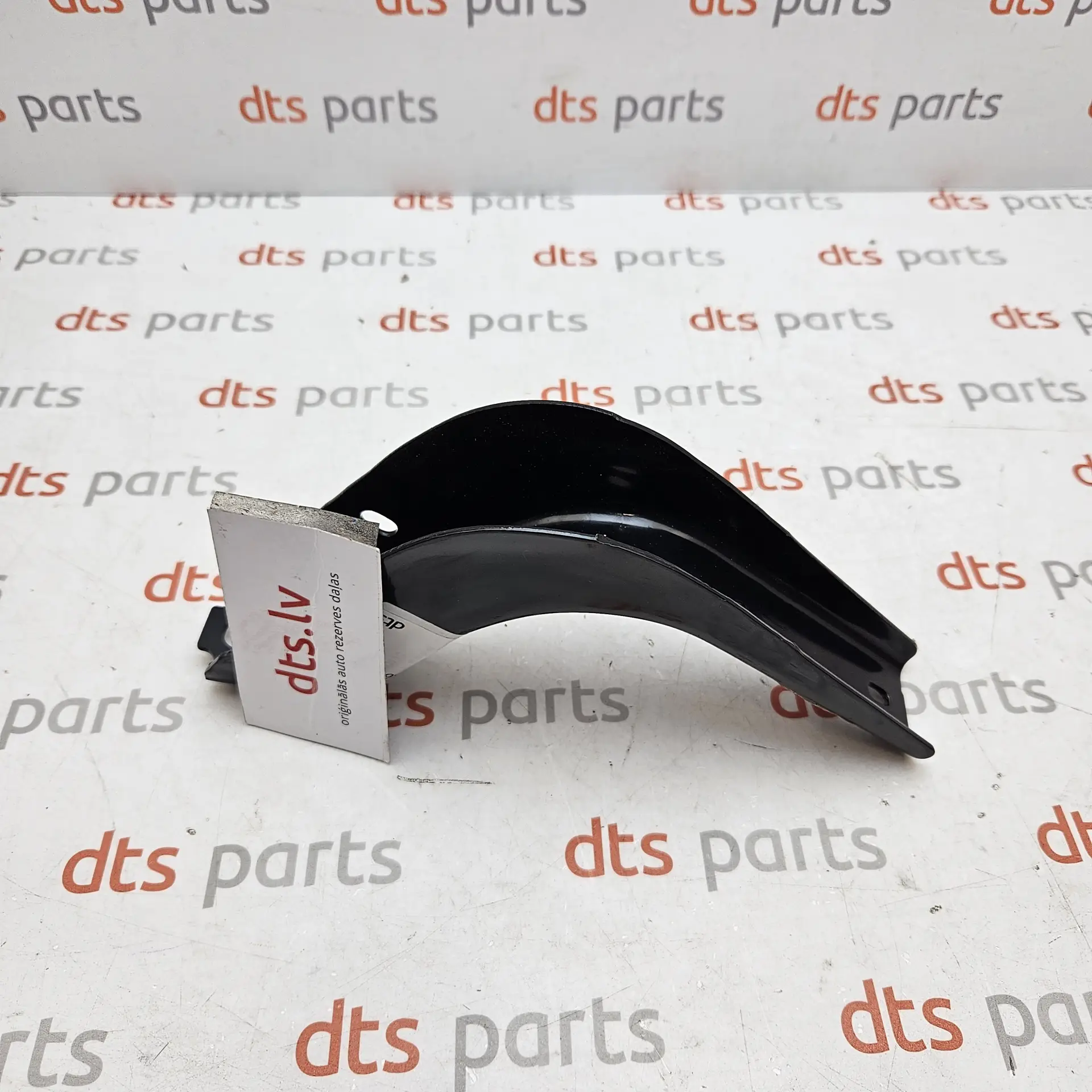 OEM Toyota/Lexus 5179560110 – Center running board mounting bracket
