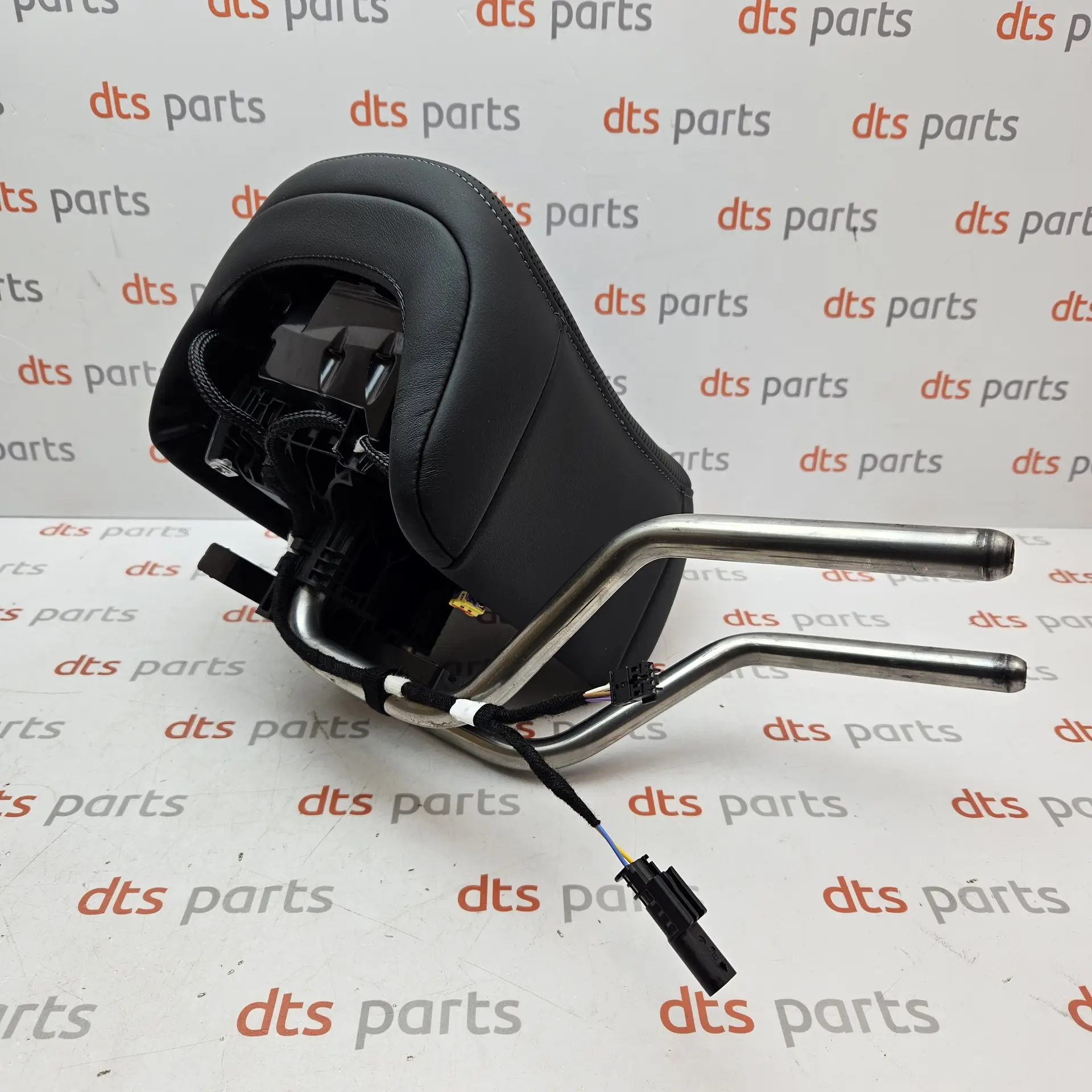 OEM BMW 52105A349C5 – Front seat heating and ventilation control module