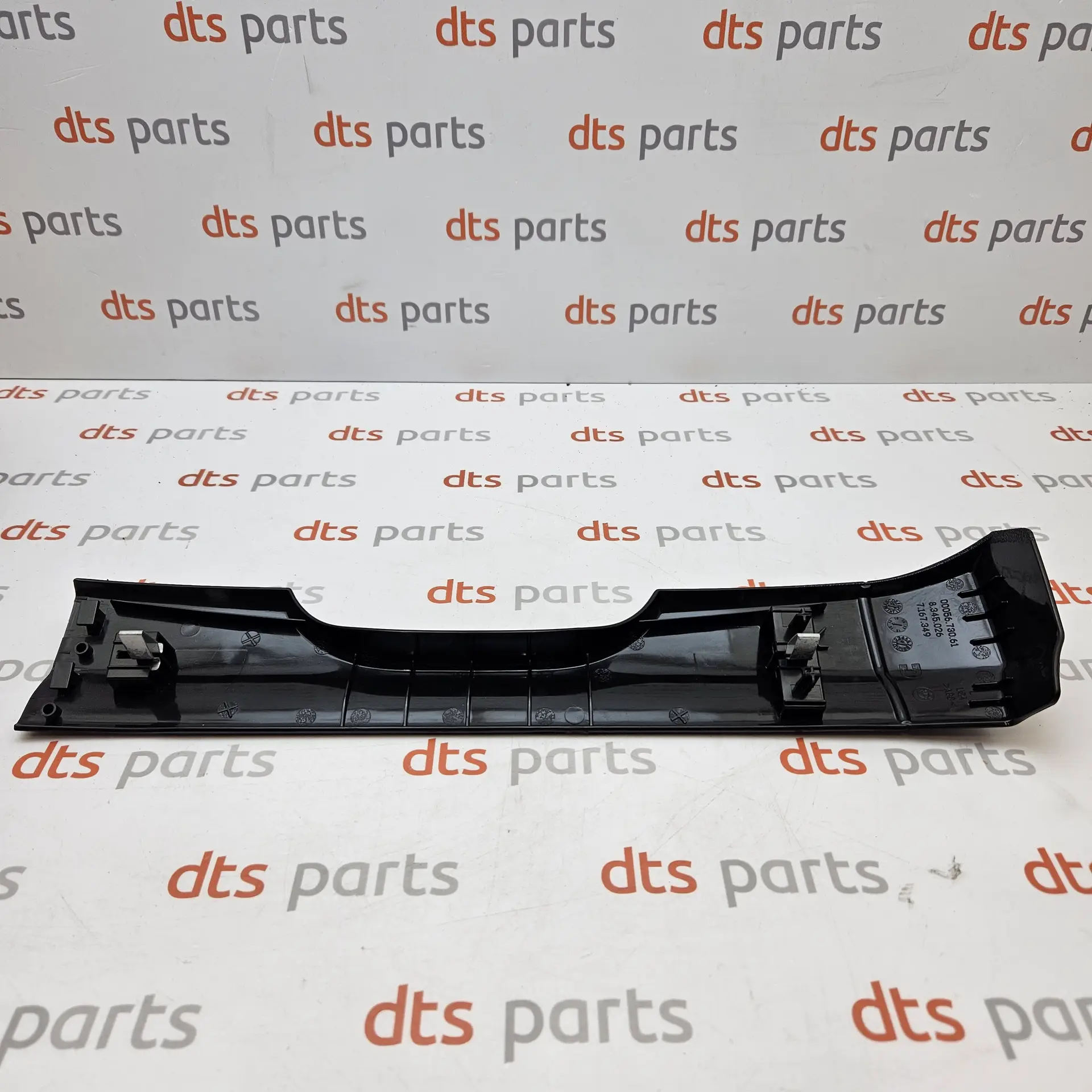 OEM BMW 52107167349 – Front driver seat cover