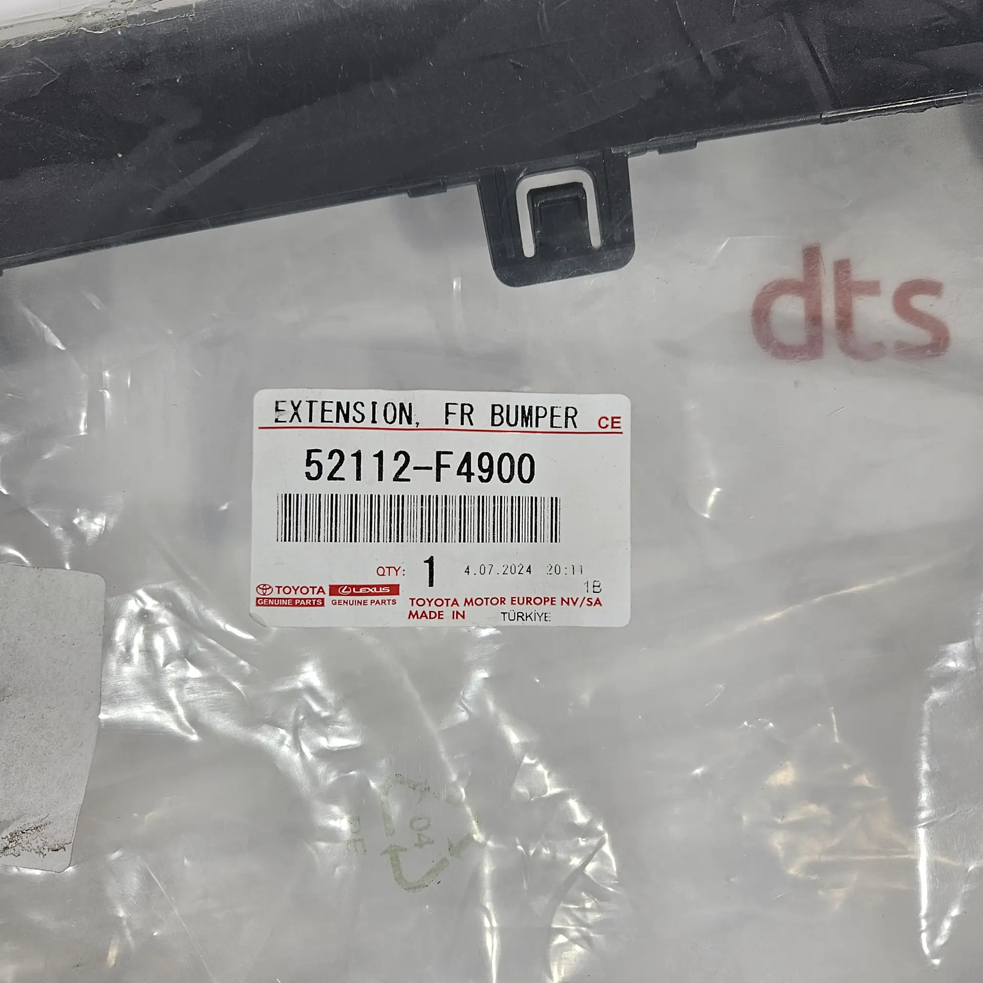 OEM Toyota 52112F4900 – Front bumper side extension