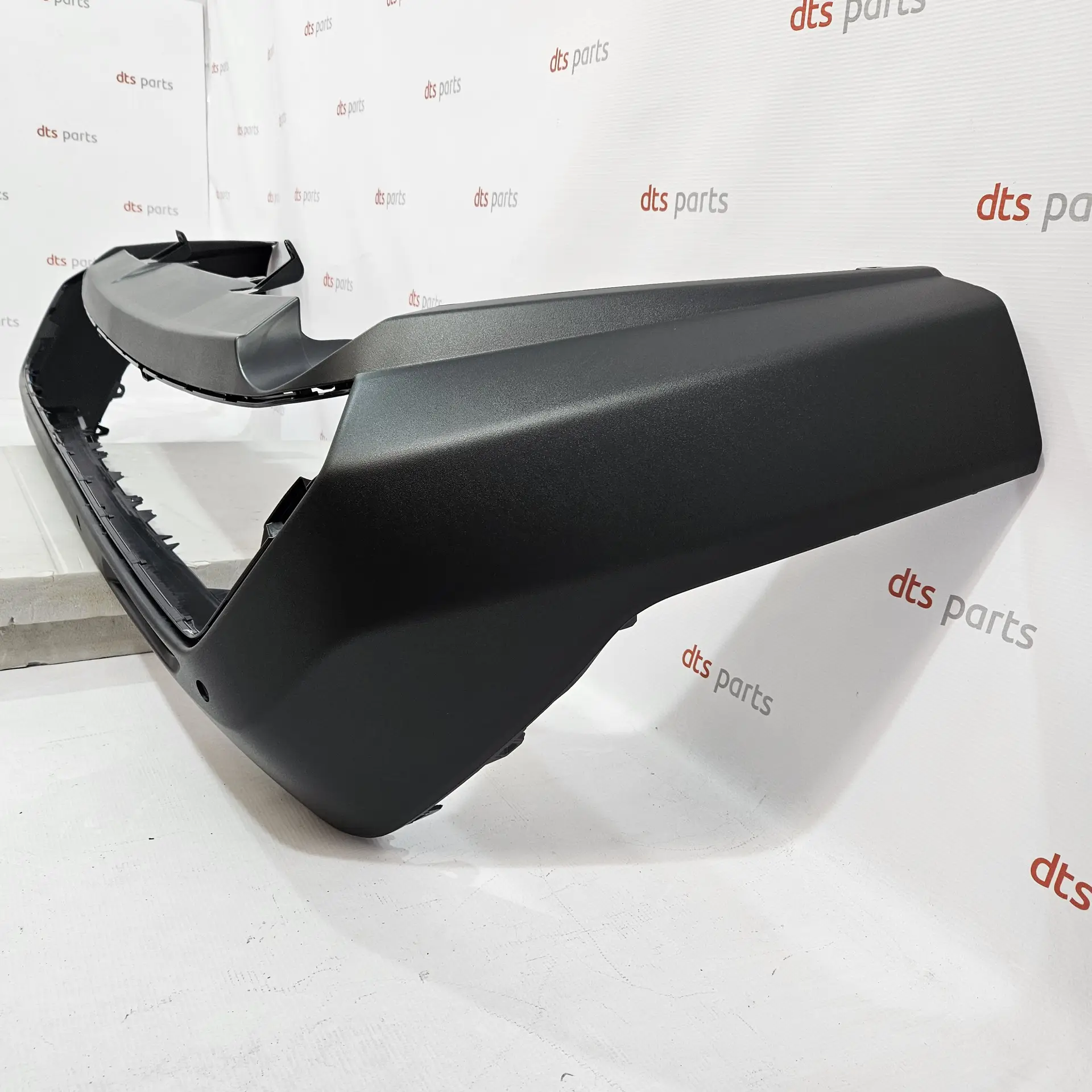 OEM Toyota 5215942939 – Rear bumper cover Toyota RAV4 from 11.2018-
