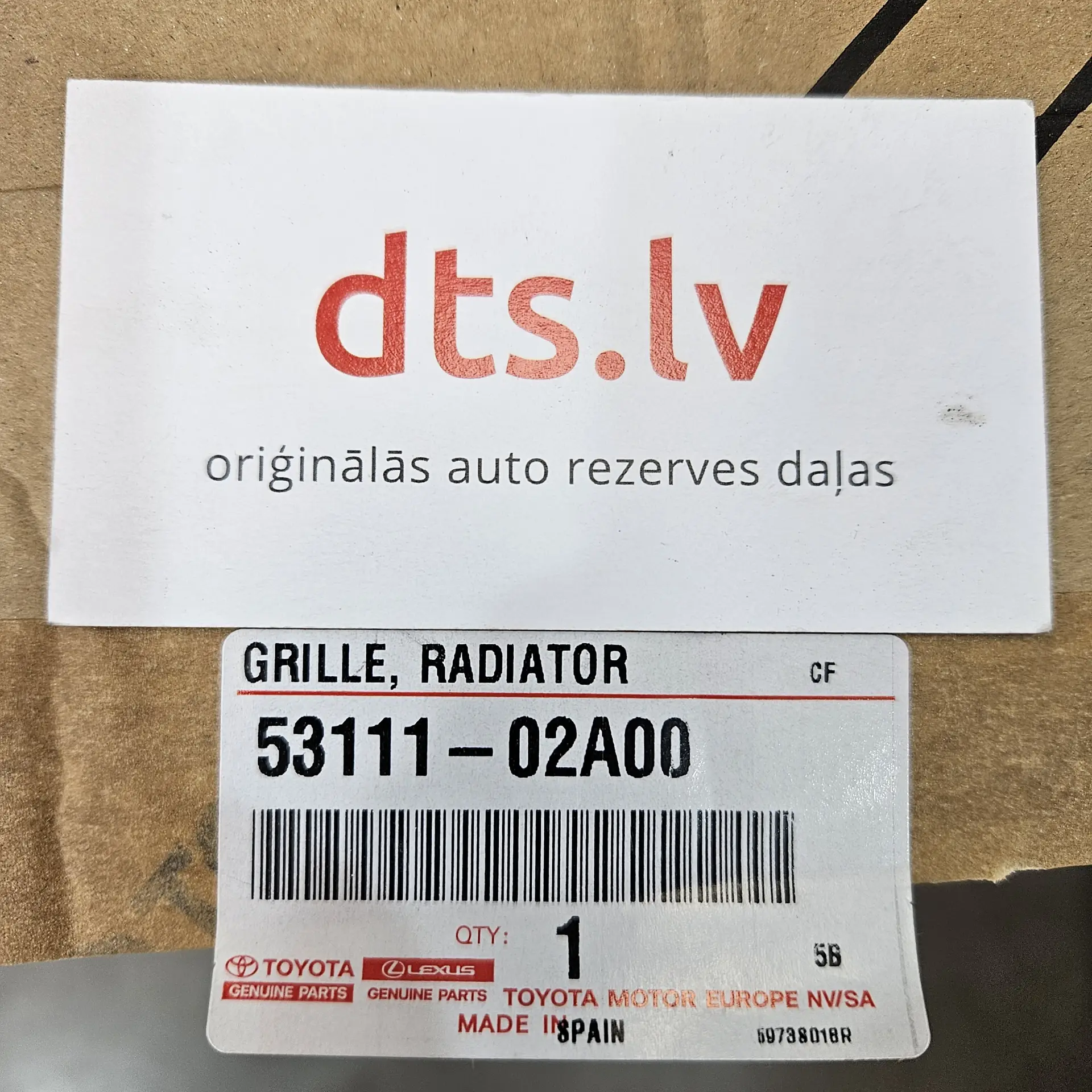 OEM Toyota 5311102A00 – Front bumper upper radiator grill Toyota AURIS/HYBRID