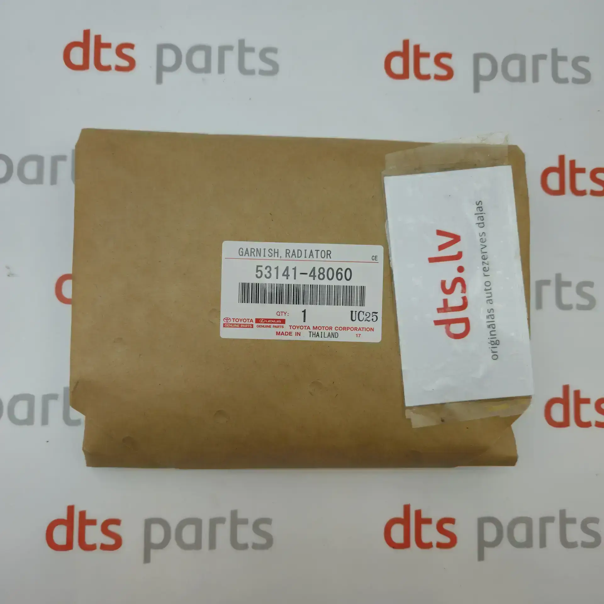 OEM Lexus 5314148060 – Front grille emblem