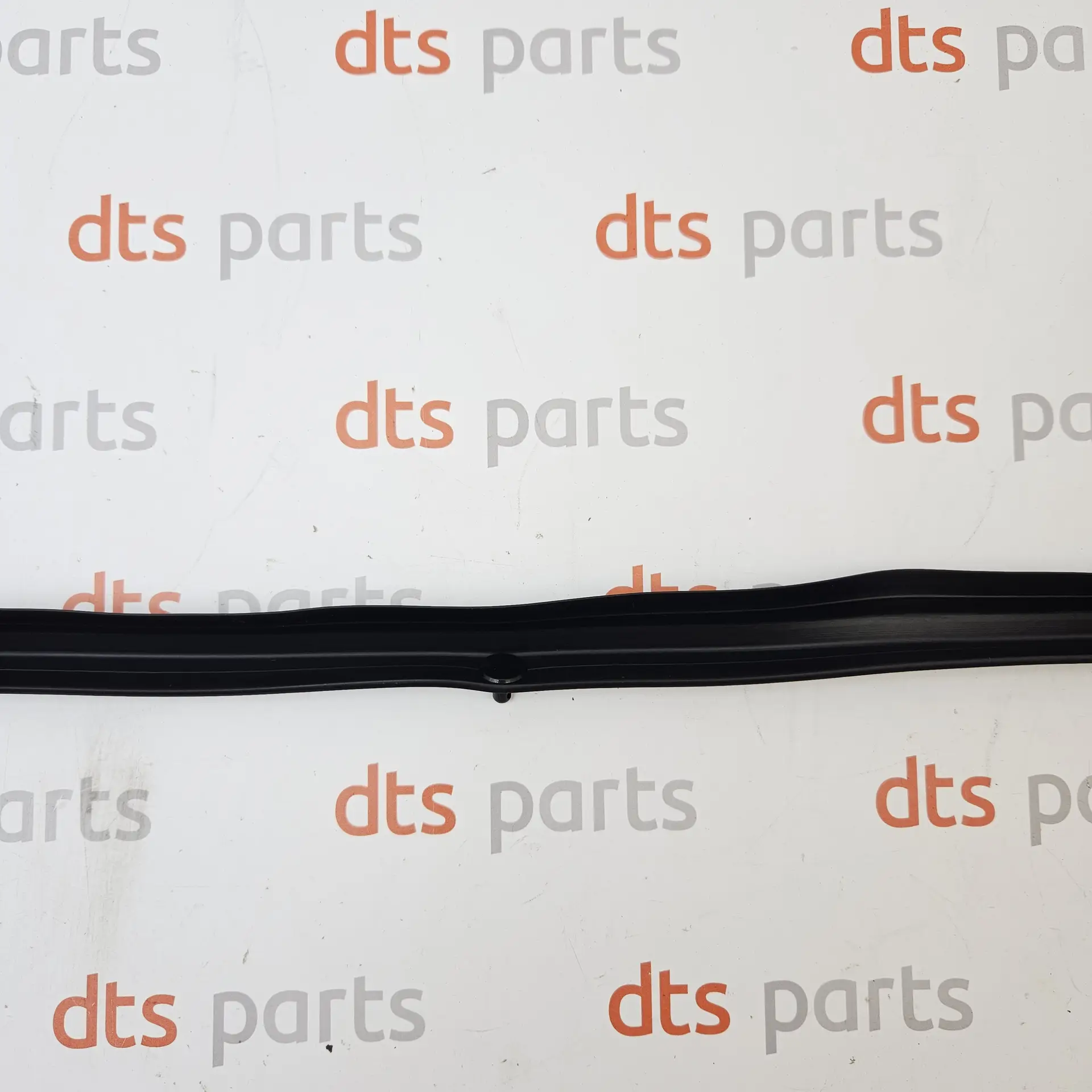 OEM Toyota/Lexus 533810K120 – Front bumper radiator support lower crossmember