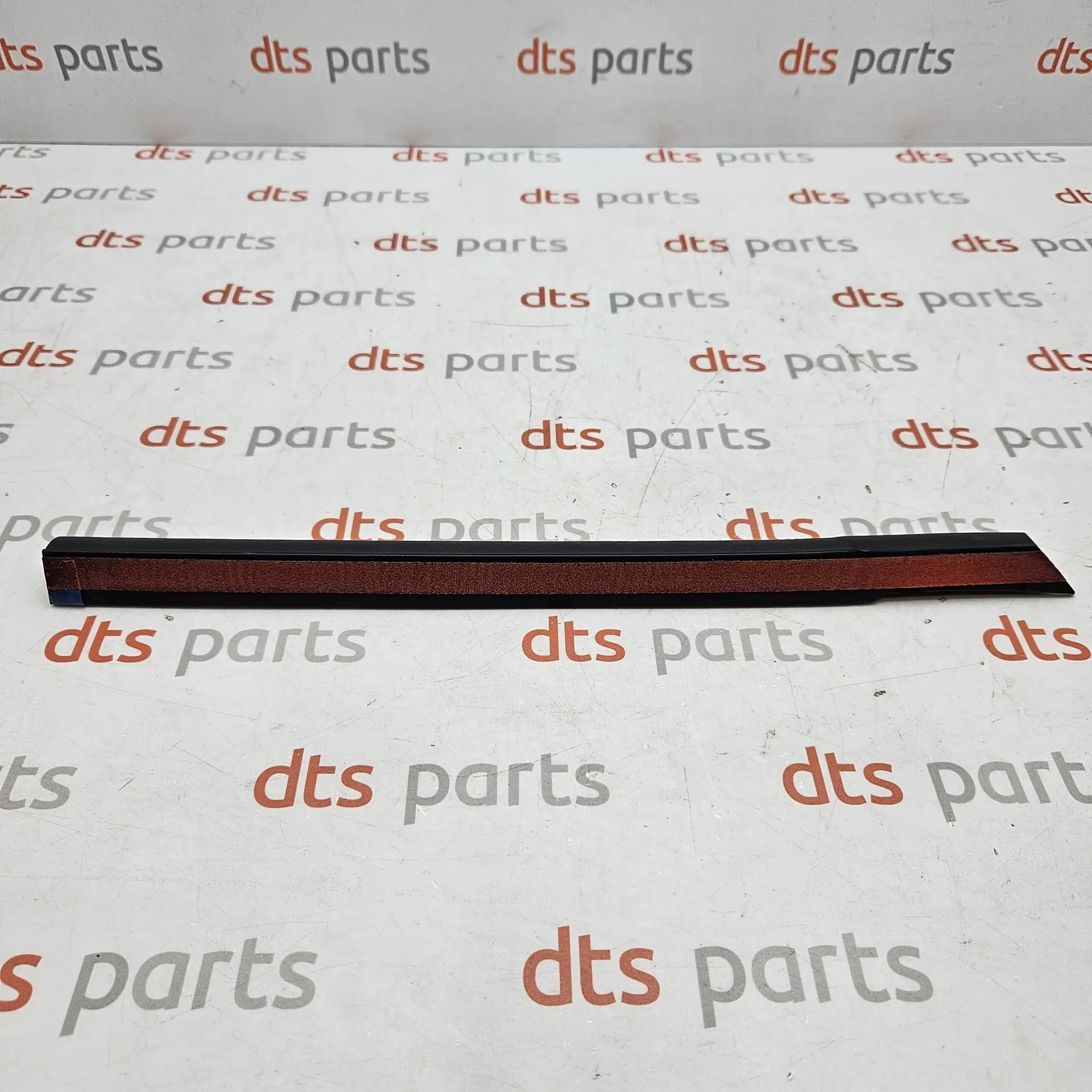 OEM Toyota 5339660080 – Engine compartment hood-to-headlamp weatherstrip weatherseal