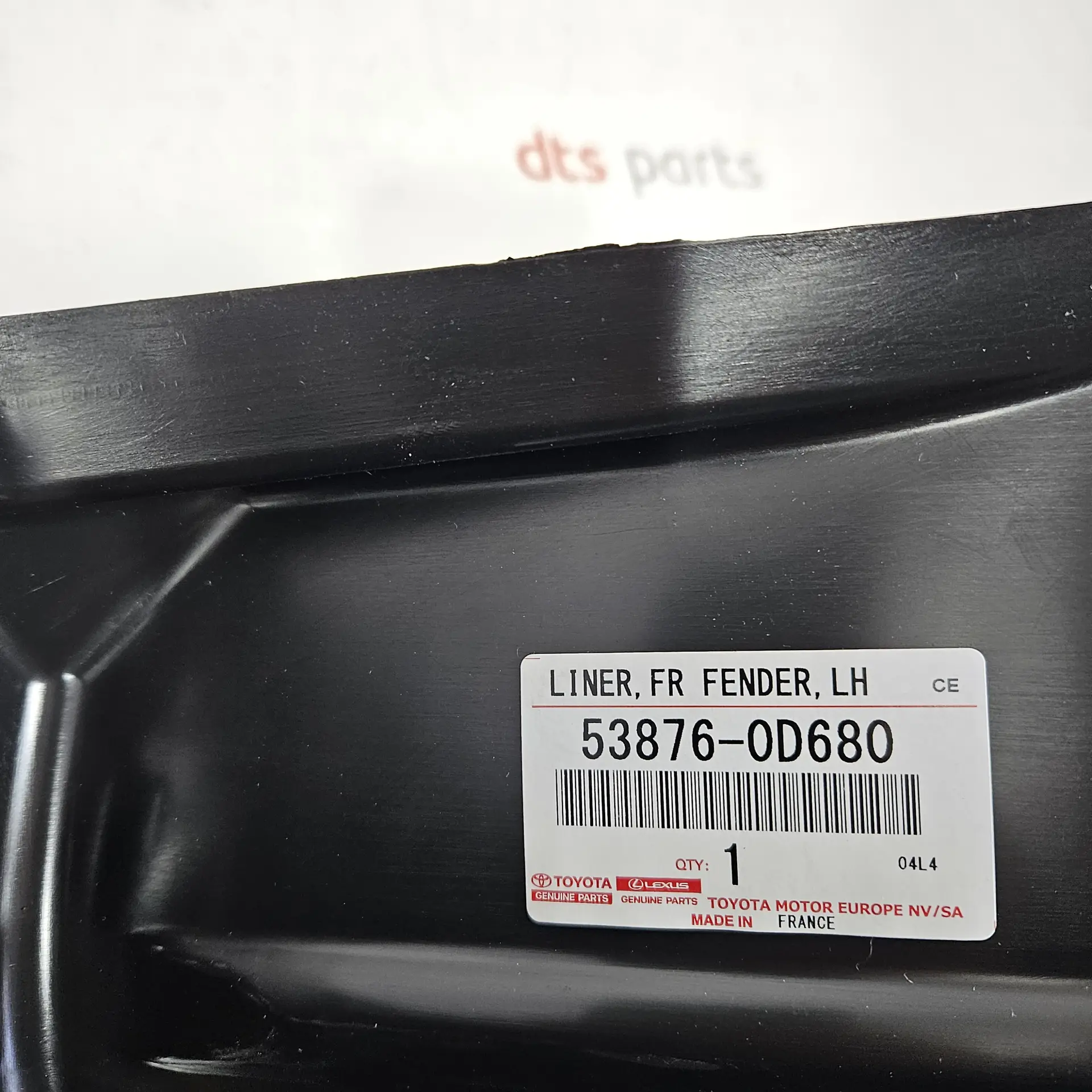 OEM Toyota 538760D680 – Front fender liner