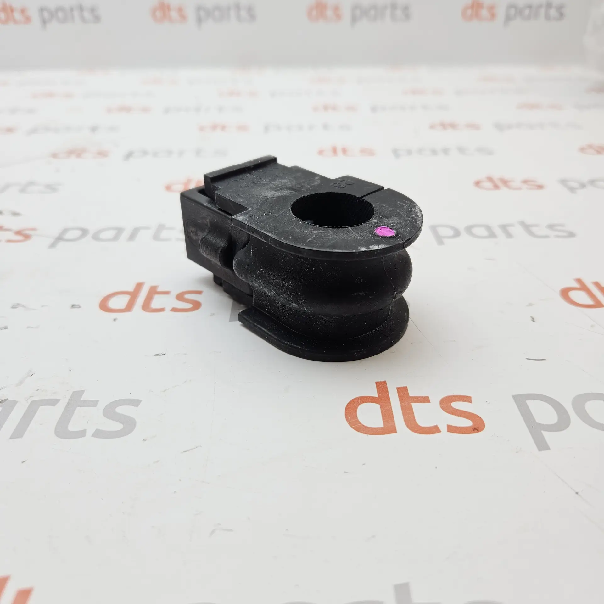 OEM Nissan 546135SJ0A – Front stabilizer bar bushing
