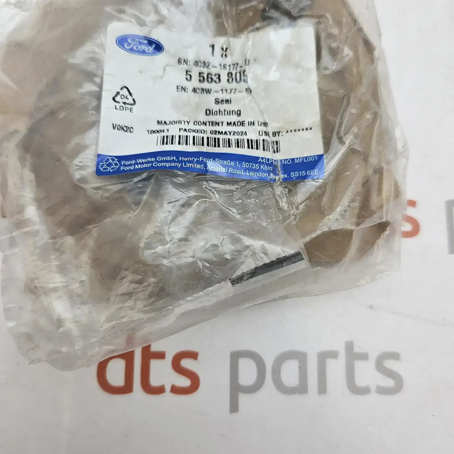 OEM Ford 5563805 – Rear wheel bearing seal