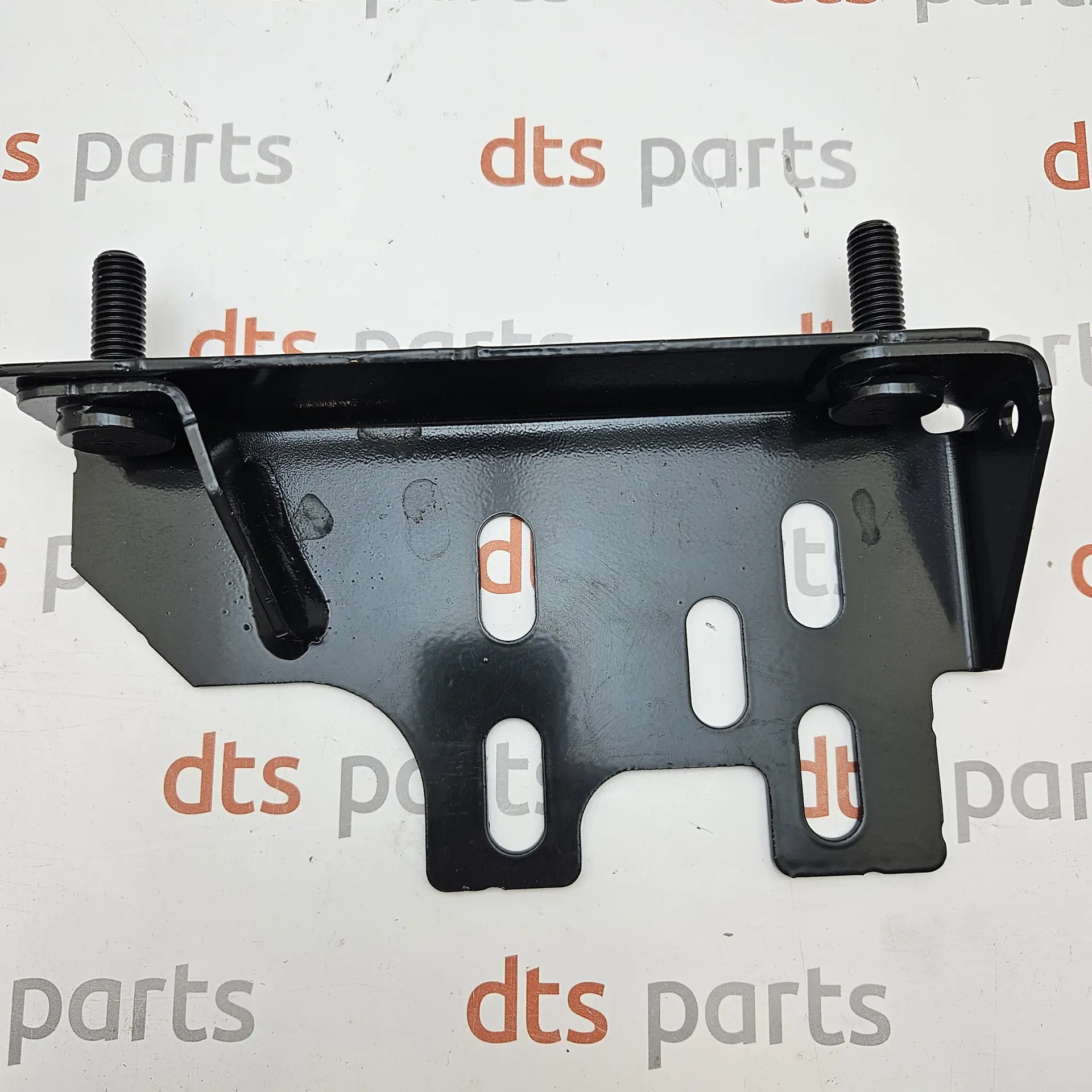 OEM Iveco 5803299048 – Front left outer bumper bracket