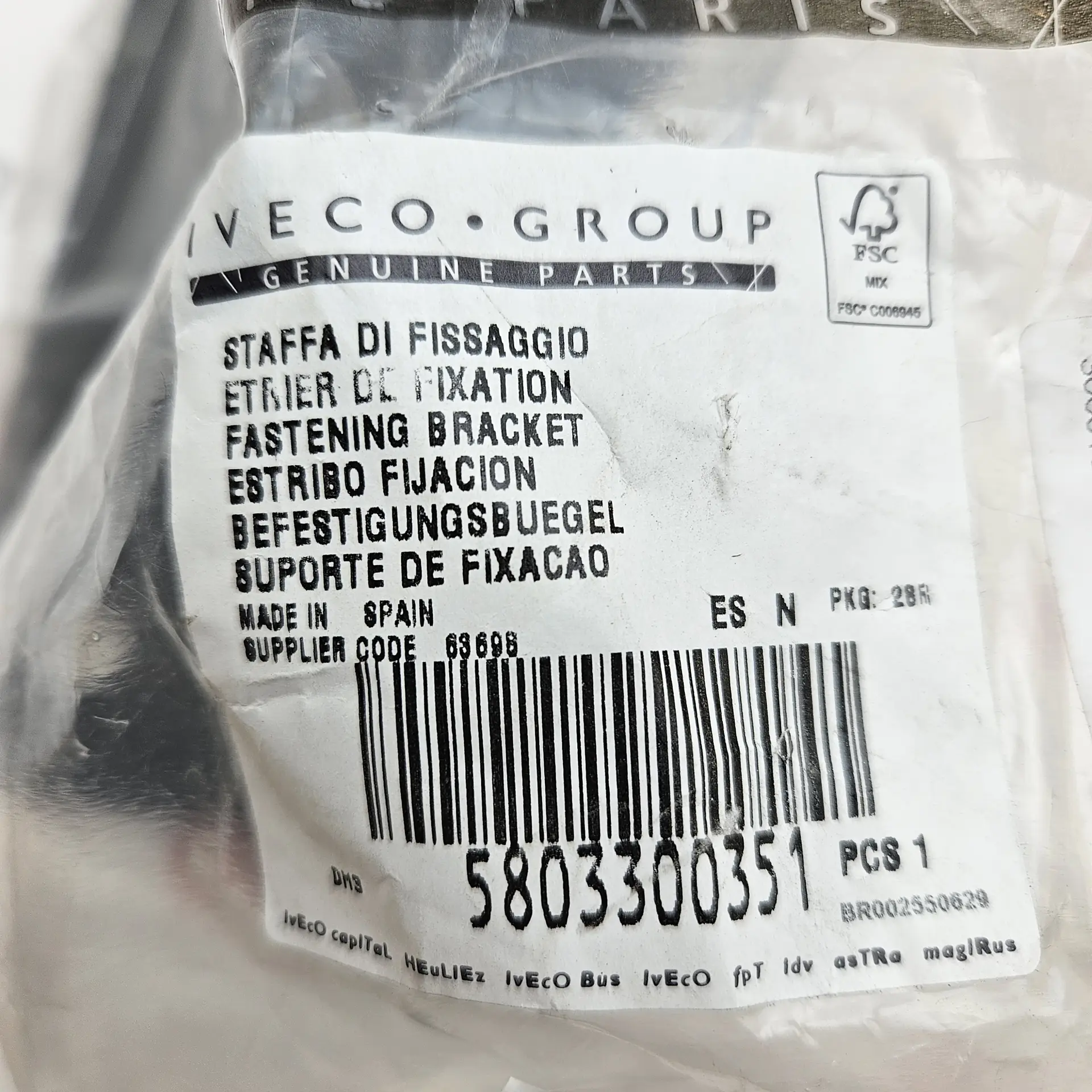 OEM Iveco 5803300351 – Front left inner bumper bracket