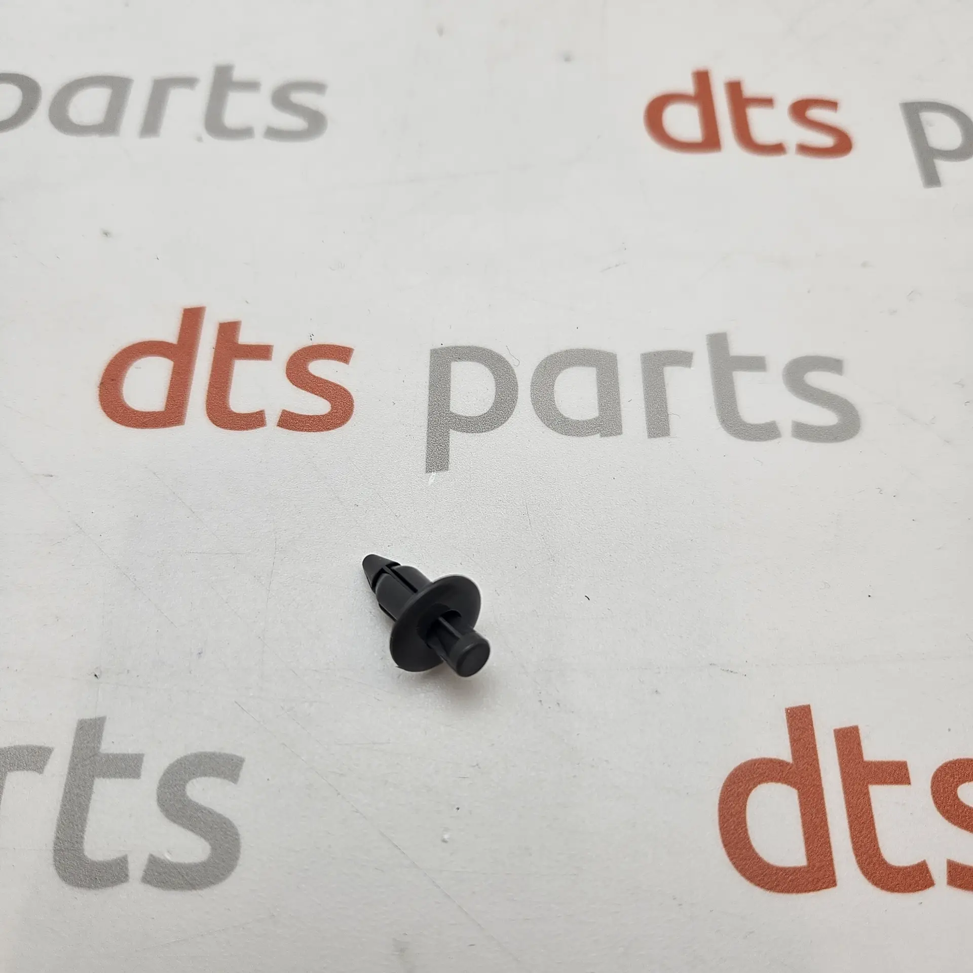 OEM Subaru 59122PA010 – Clip