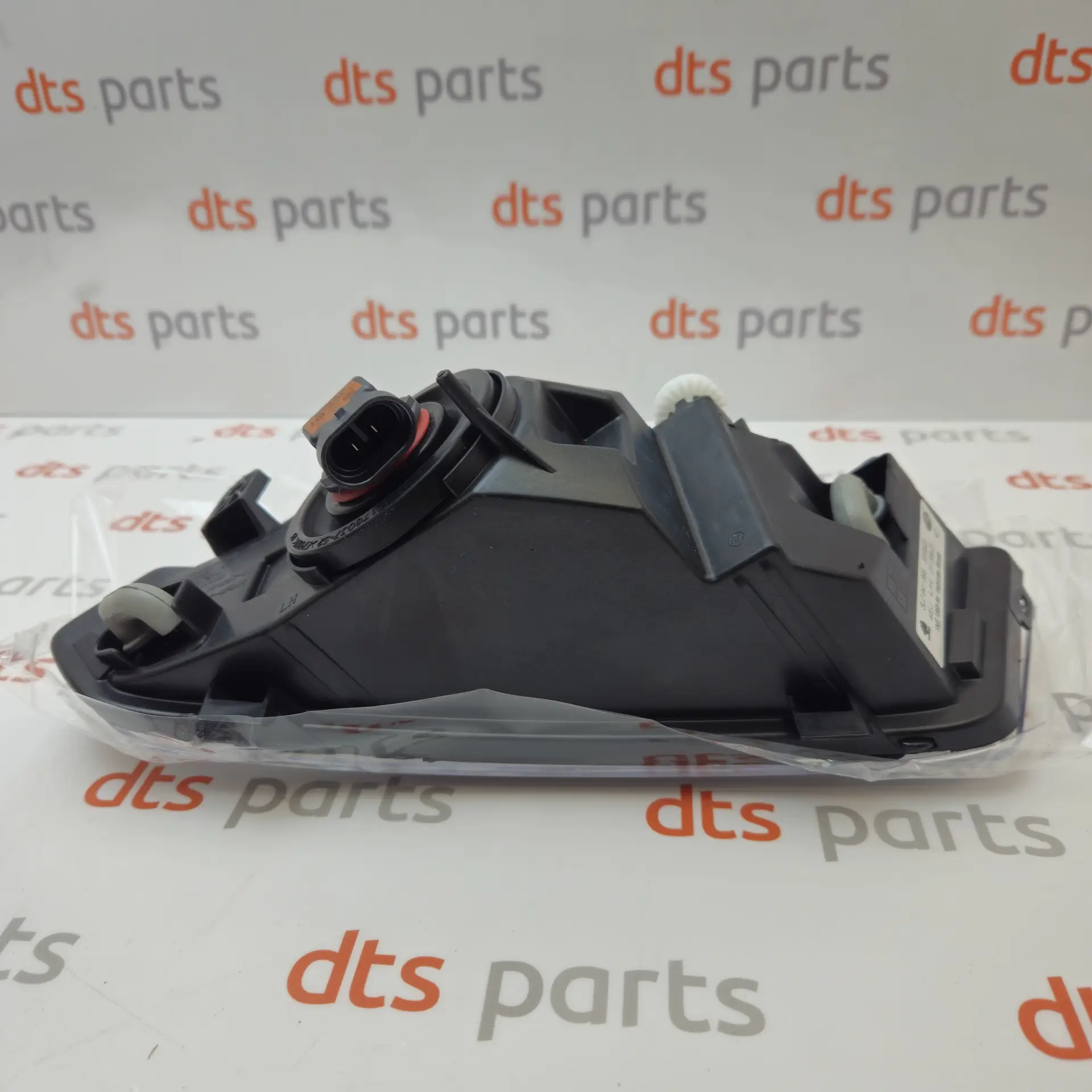 OEM Skoda 5L0941699 – Front left fog light