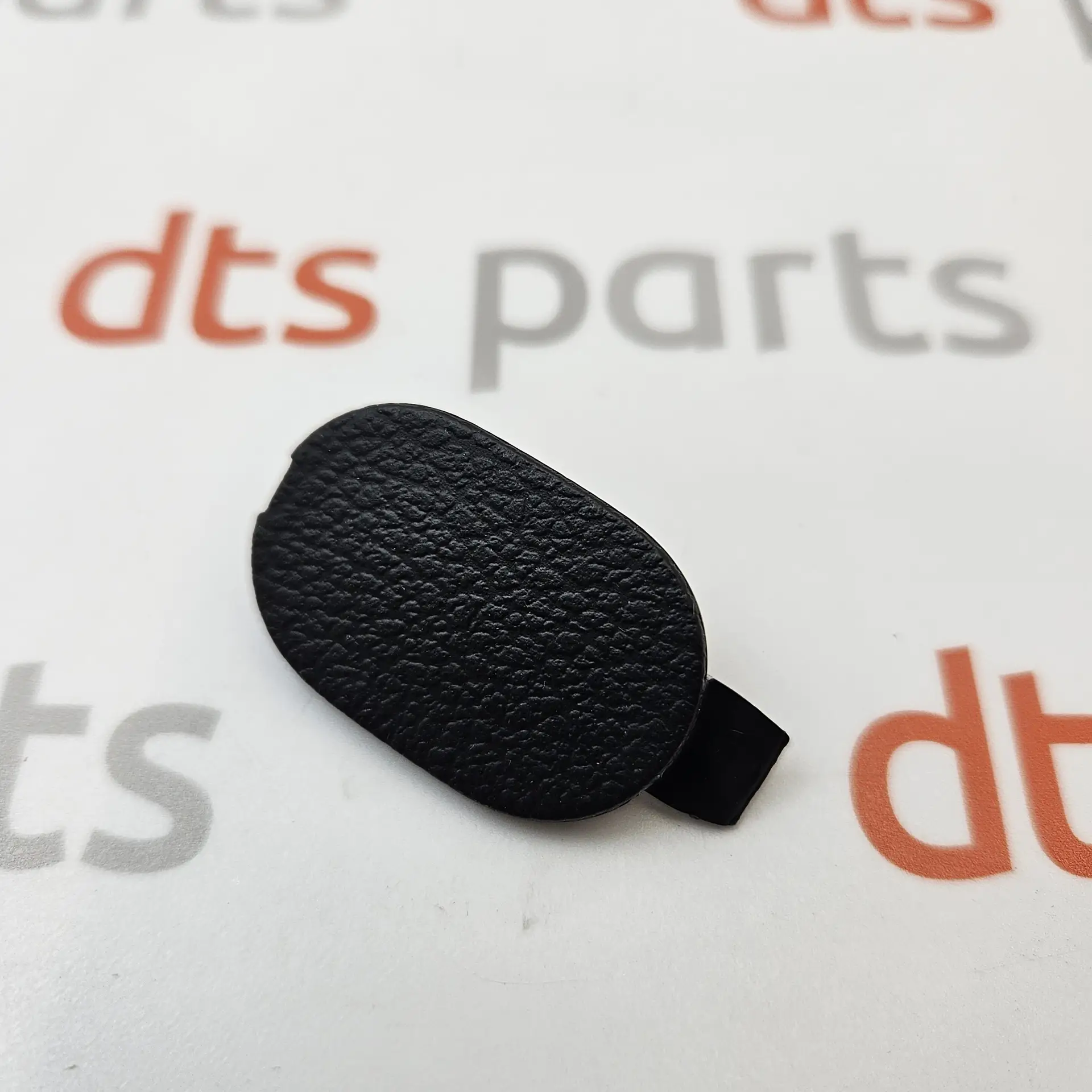 OEM VAG 5M0863359B82V – Console cap