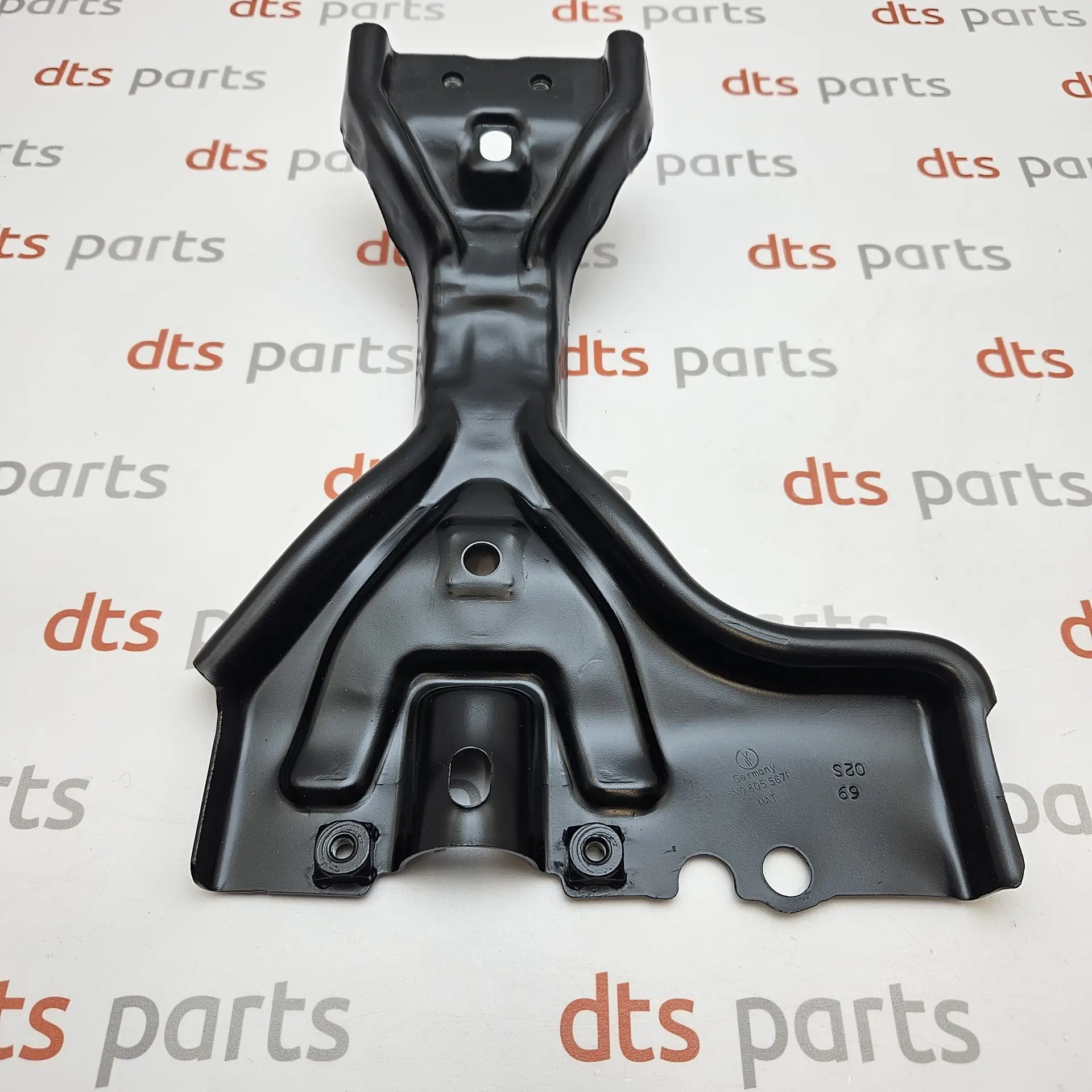 OEM VAG 5N0805567E – Radiator support bracket