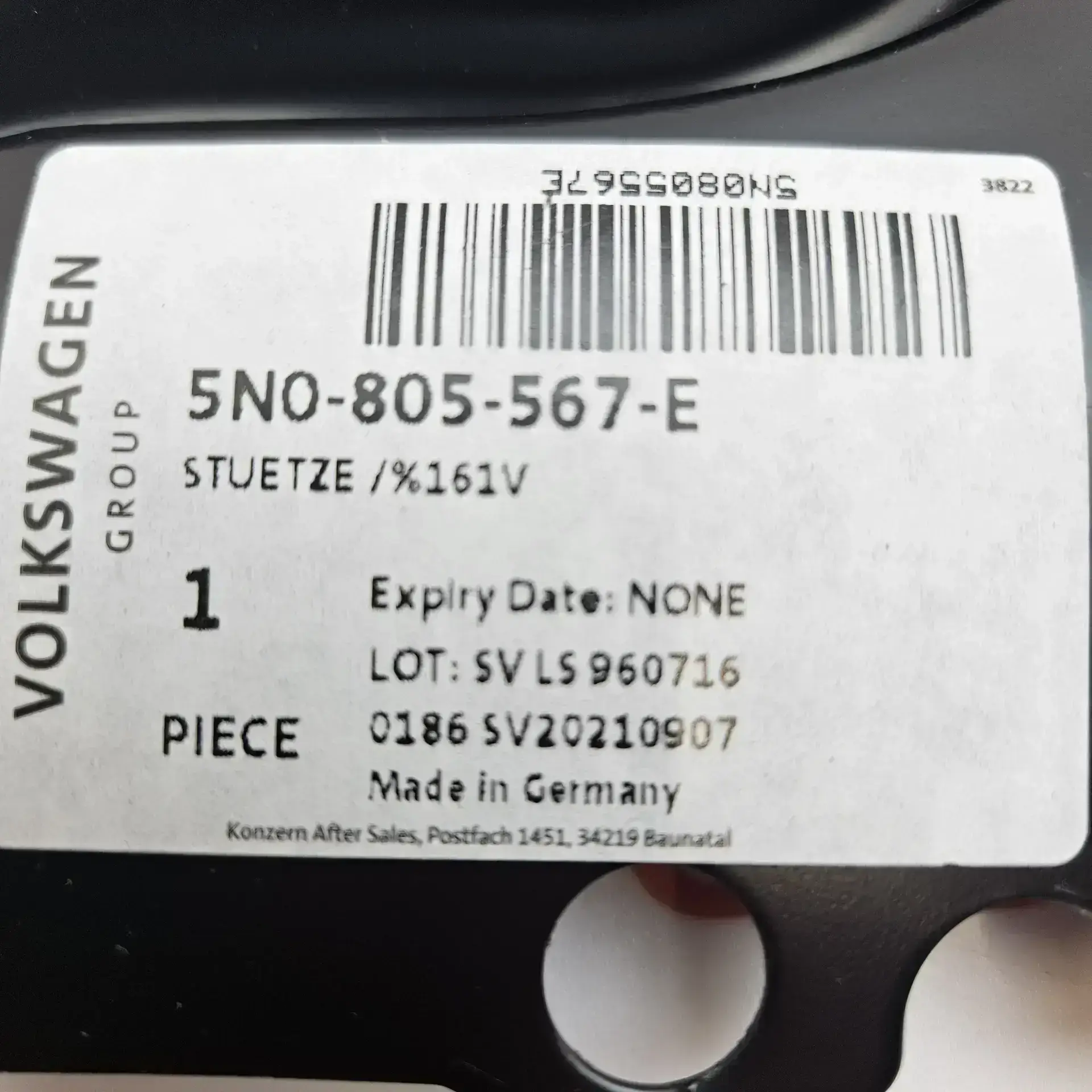 OEM VAG 5N0805567E – Radiator support bracket