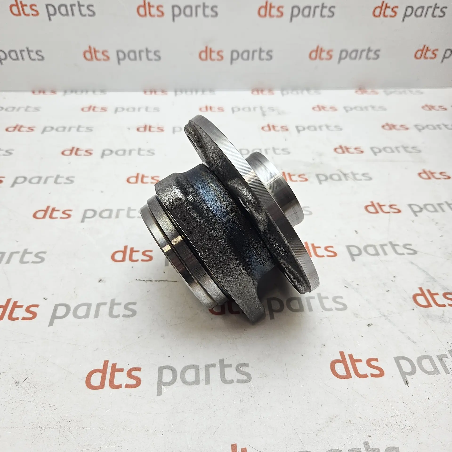OEM VAG 5WA407621D – Wheel hub with bearing assembly