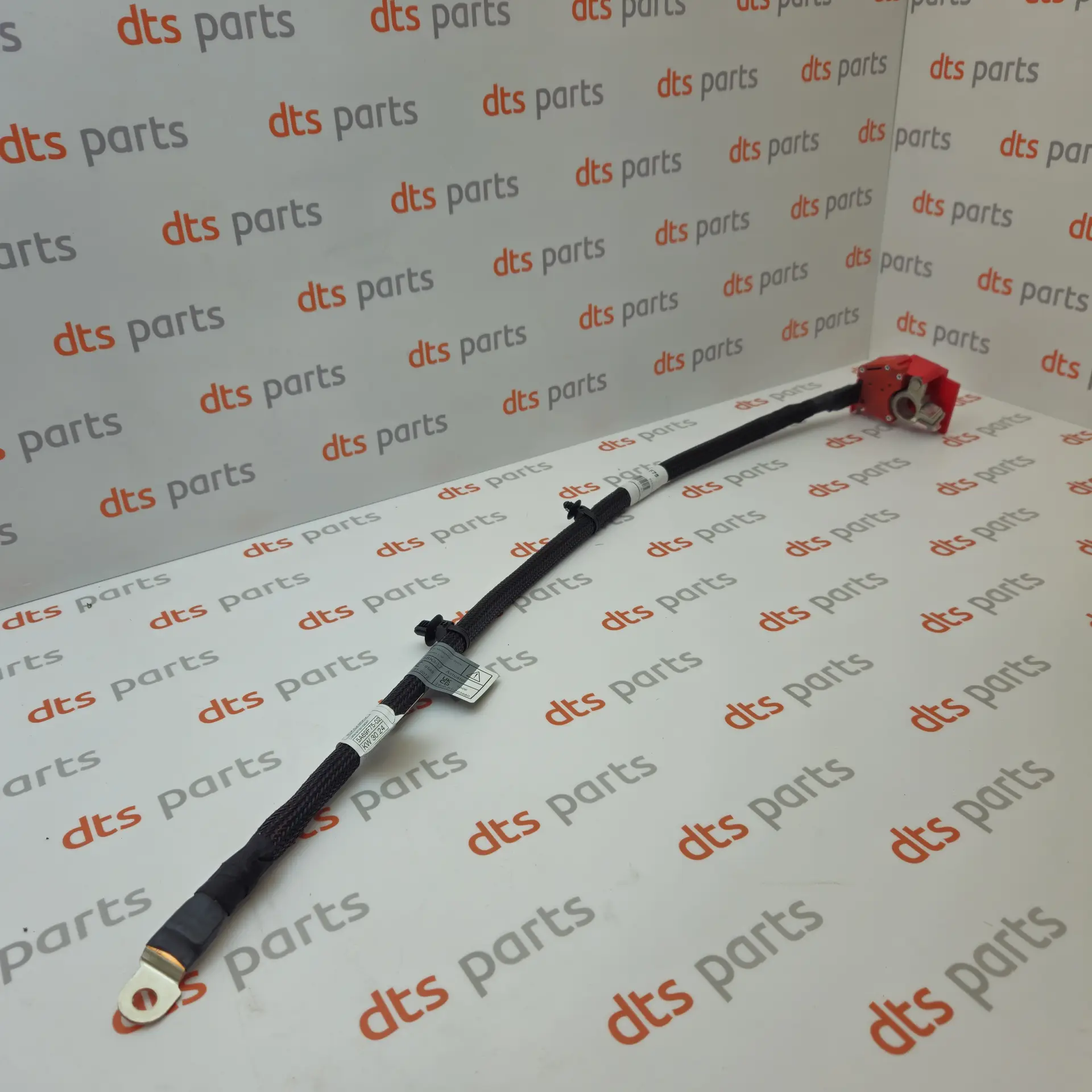 OEM BMW 61125A69F75 – plus pole battery cable