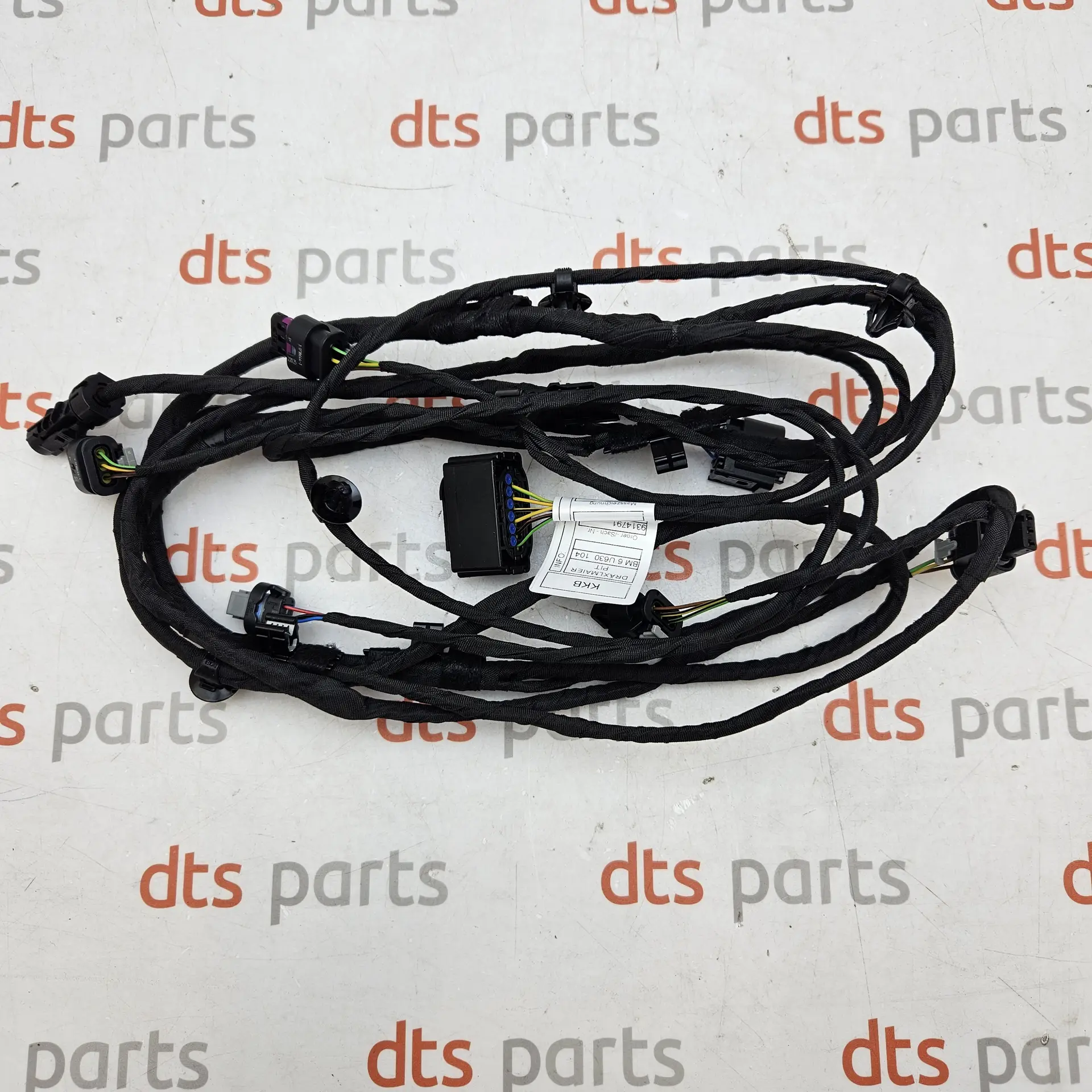 OEM BMW 61129314791 – Front bumper pdc parking sensor and night vision camera wiring harness