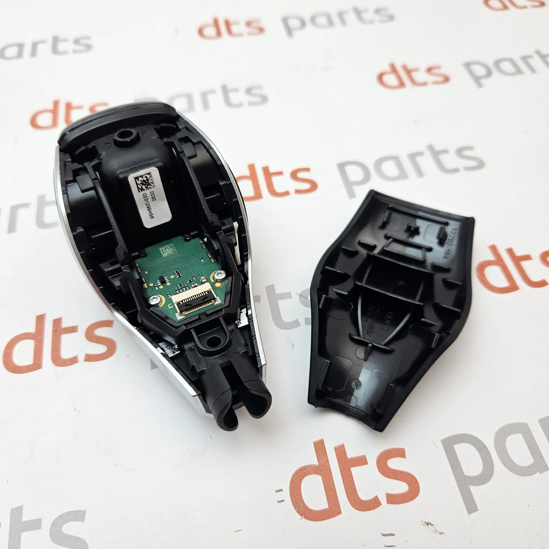 OEM BMW 61315A44122 – Steering column multifunction switch console