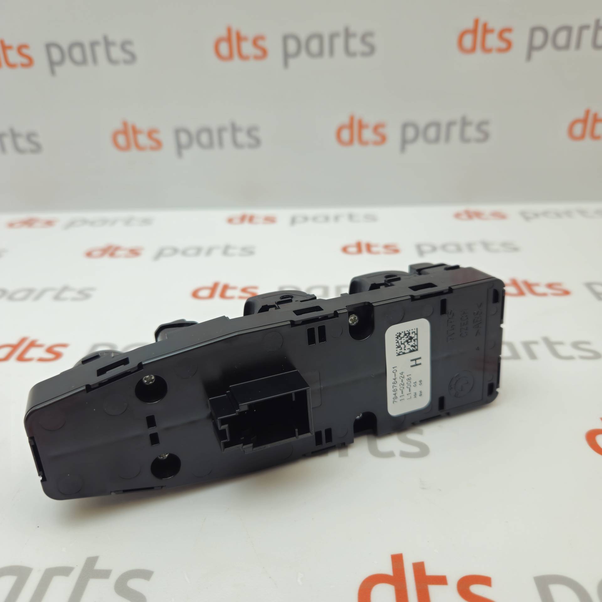 OEM BMW 61317948784 – Front left door switch cluster