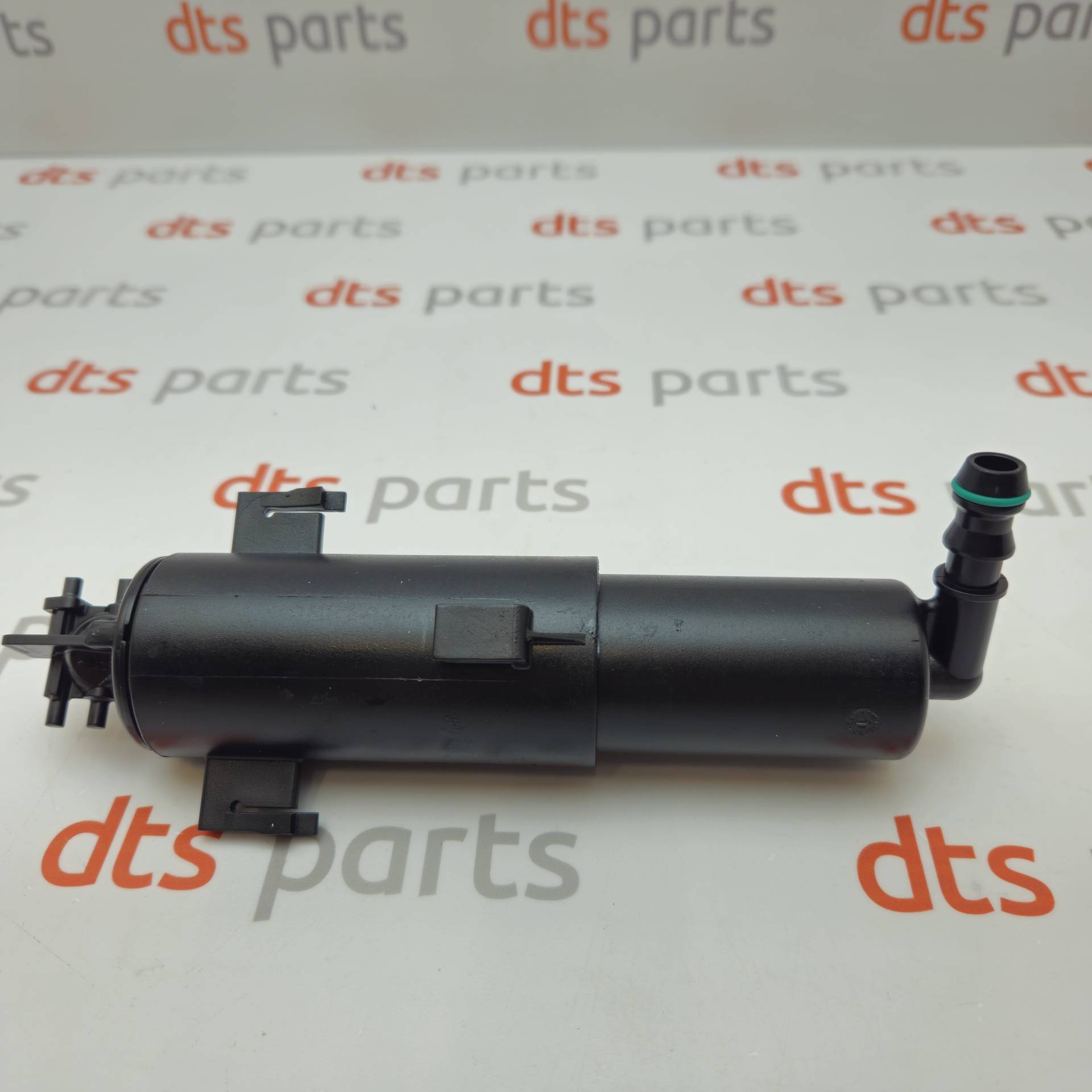 OEM BMW 61677308525 – Left headlight washer spray nozzle