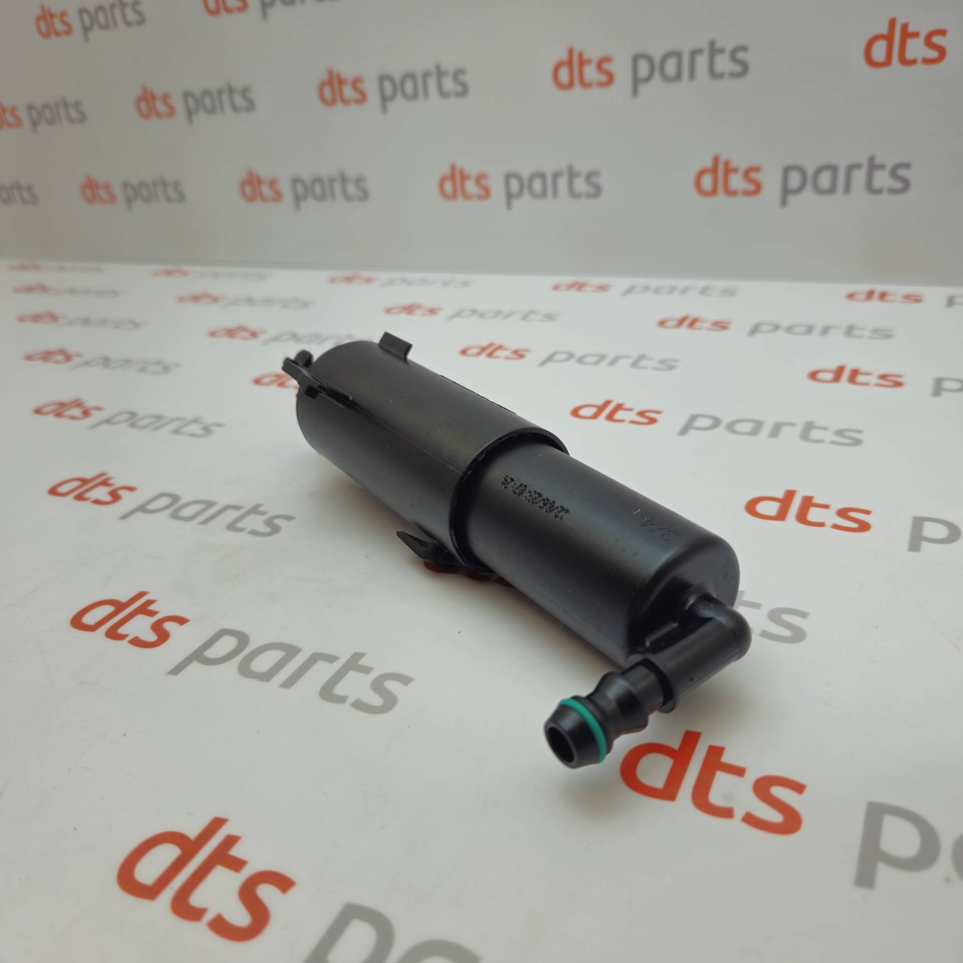 OEM BMW 61677308525 – Left headlight washer spray nozzle